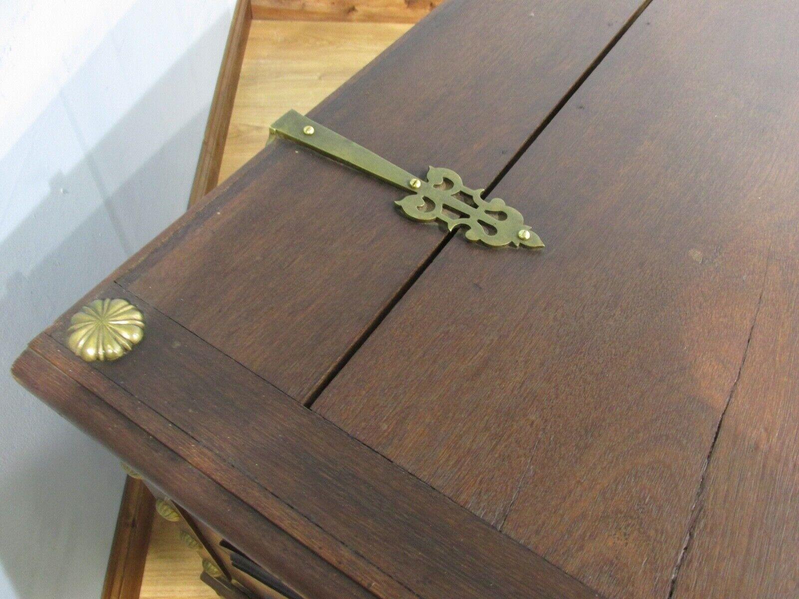 Padouk Antico baule coloniale in padauk del XIX secolo in vendita