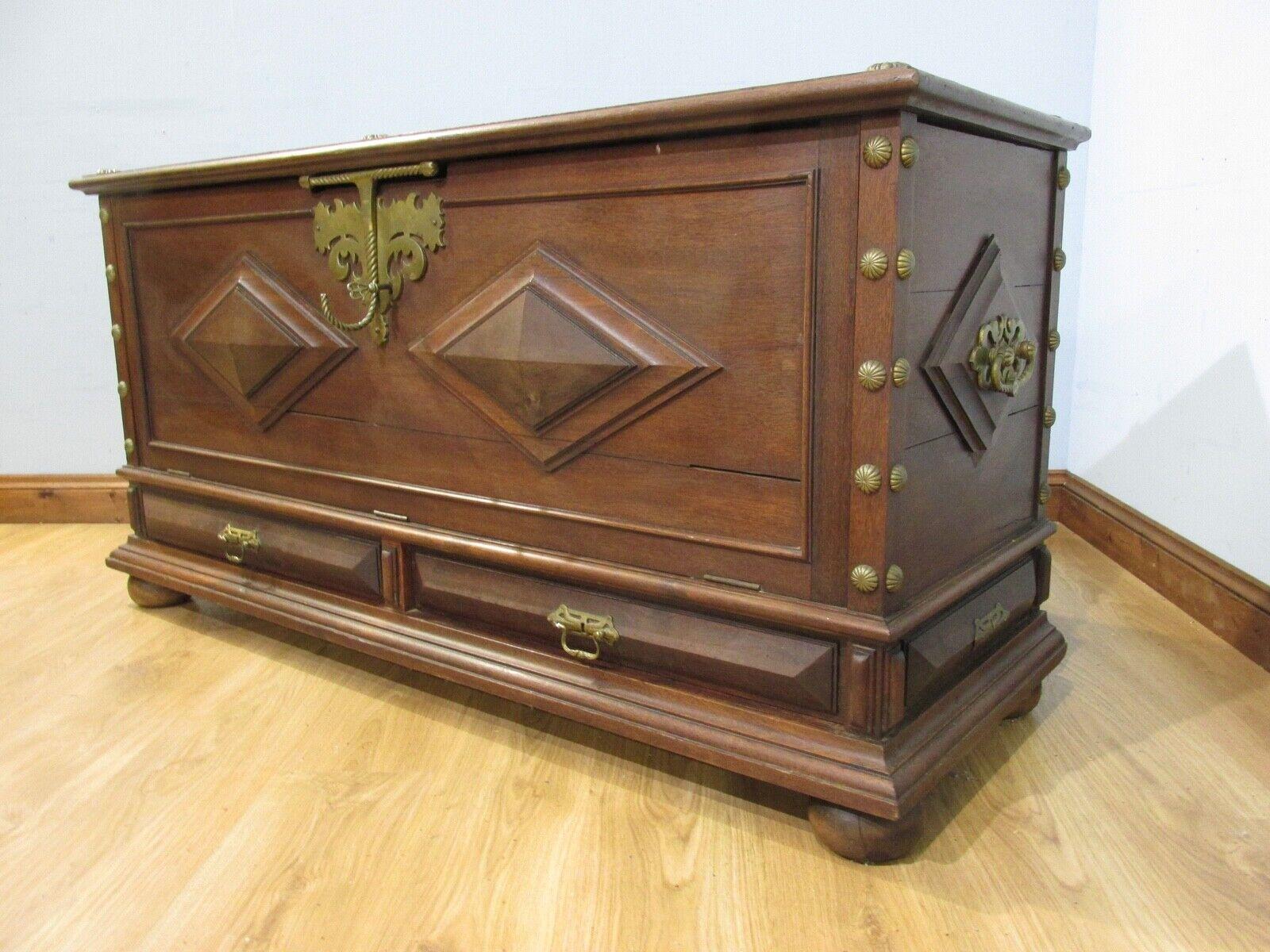 Antique Colonial Coffer Trunk Padauk Cabinet 19th Century For Sale 5