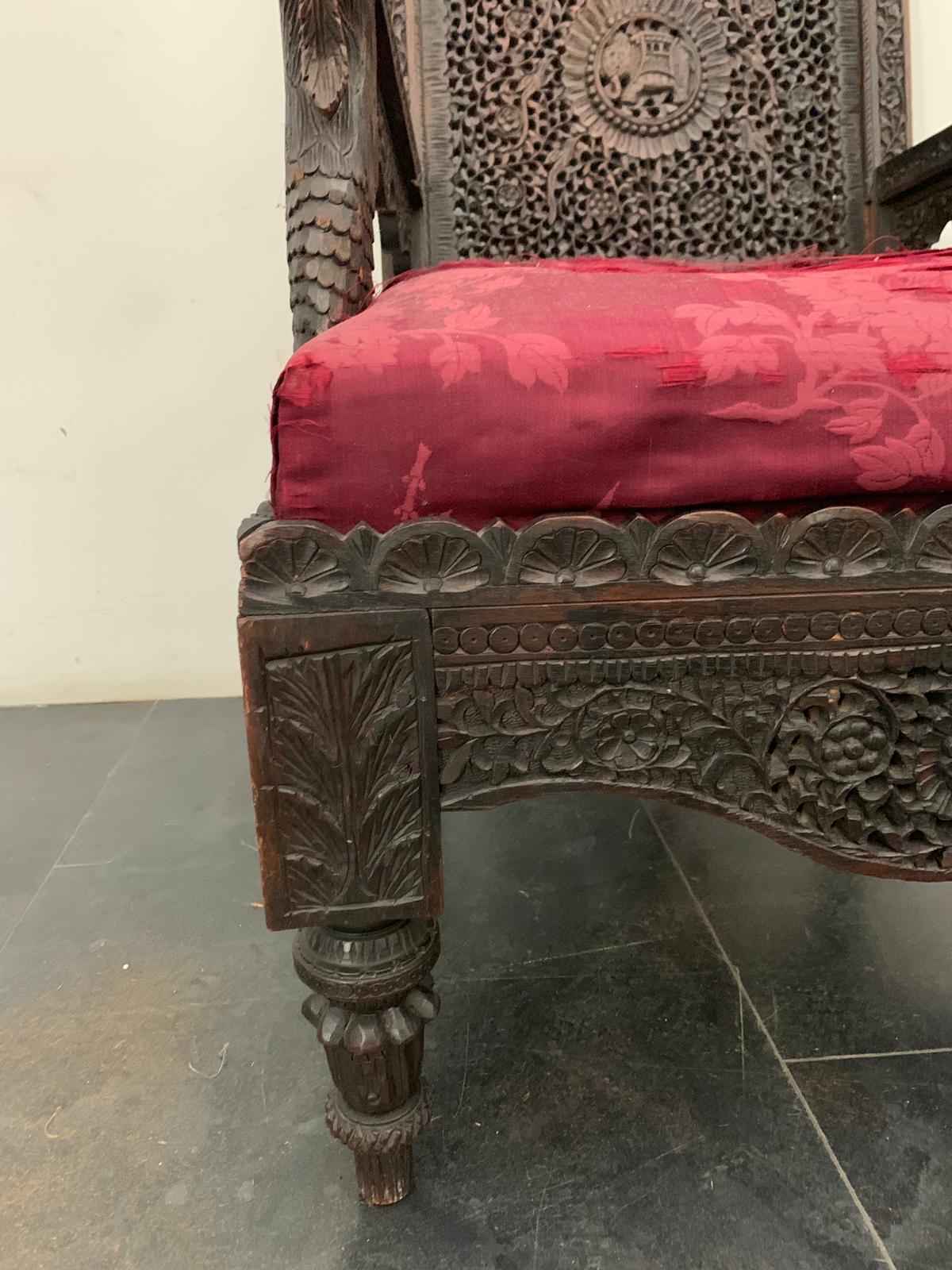 Antique Colonial Lounge Chair In Good Condition For Sale In Montelabbate, PU