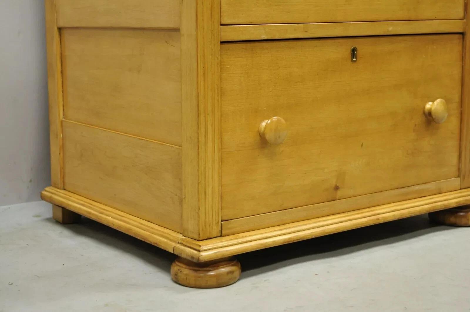 Acero Antico cassettone per lingerie in legno d'acero Coloni, lavatoio da camera da letto in vendita