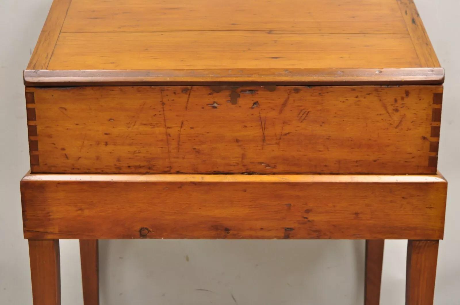 Unknown Antique Colonial Primitive Pine Wood Lift Top Schoolmaster's Storage Desk For Sale