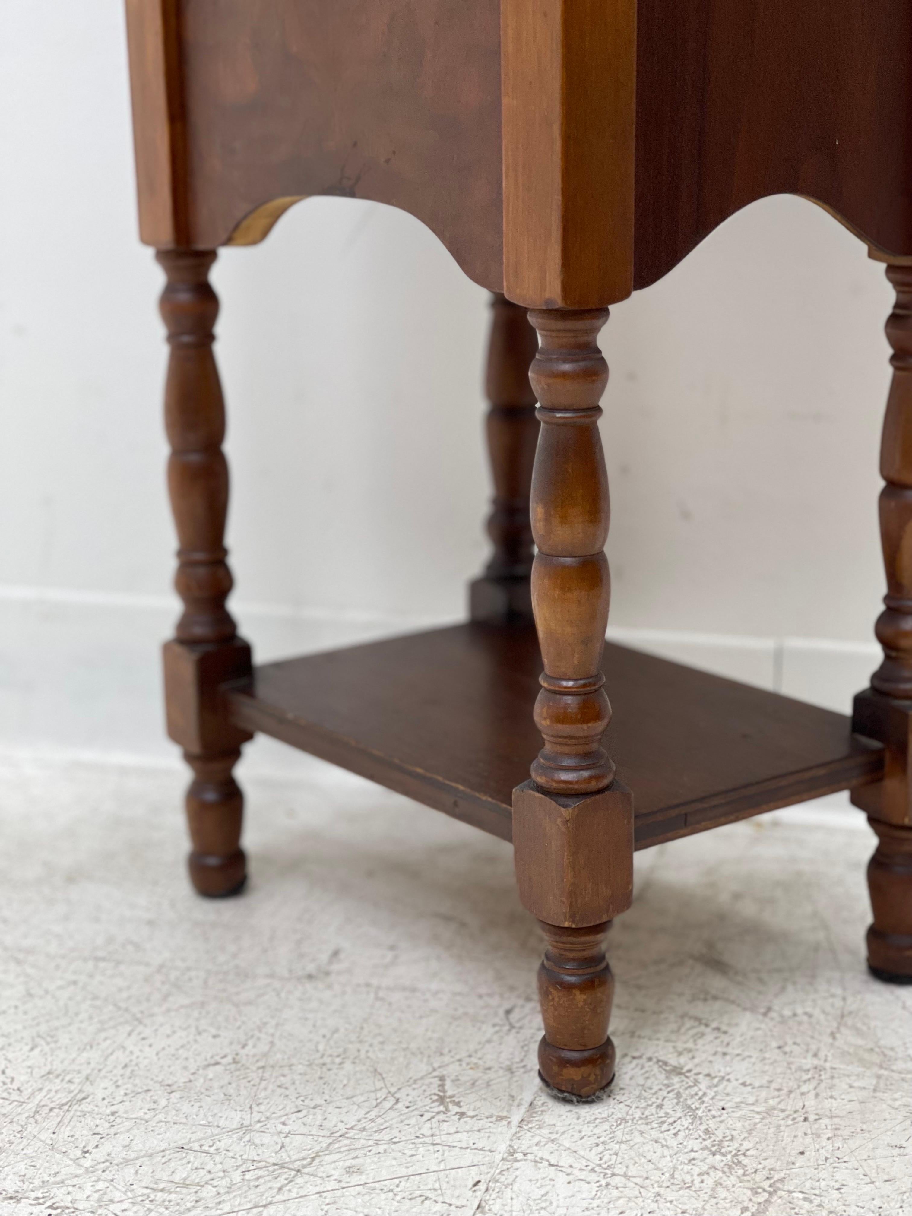 Antique Colonial Style Accent Table Stand  2