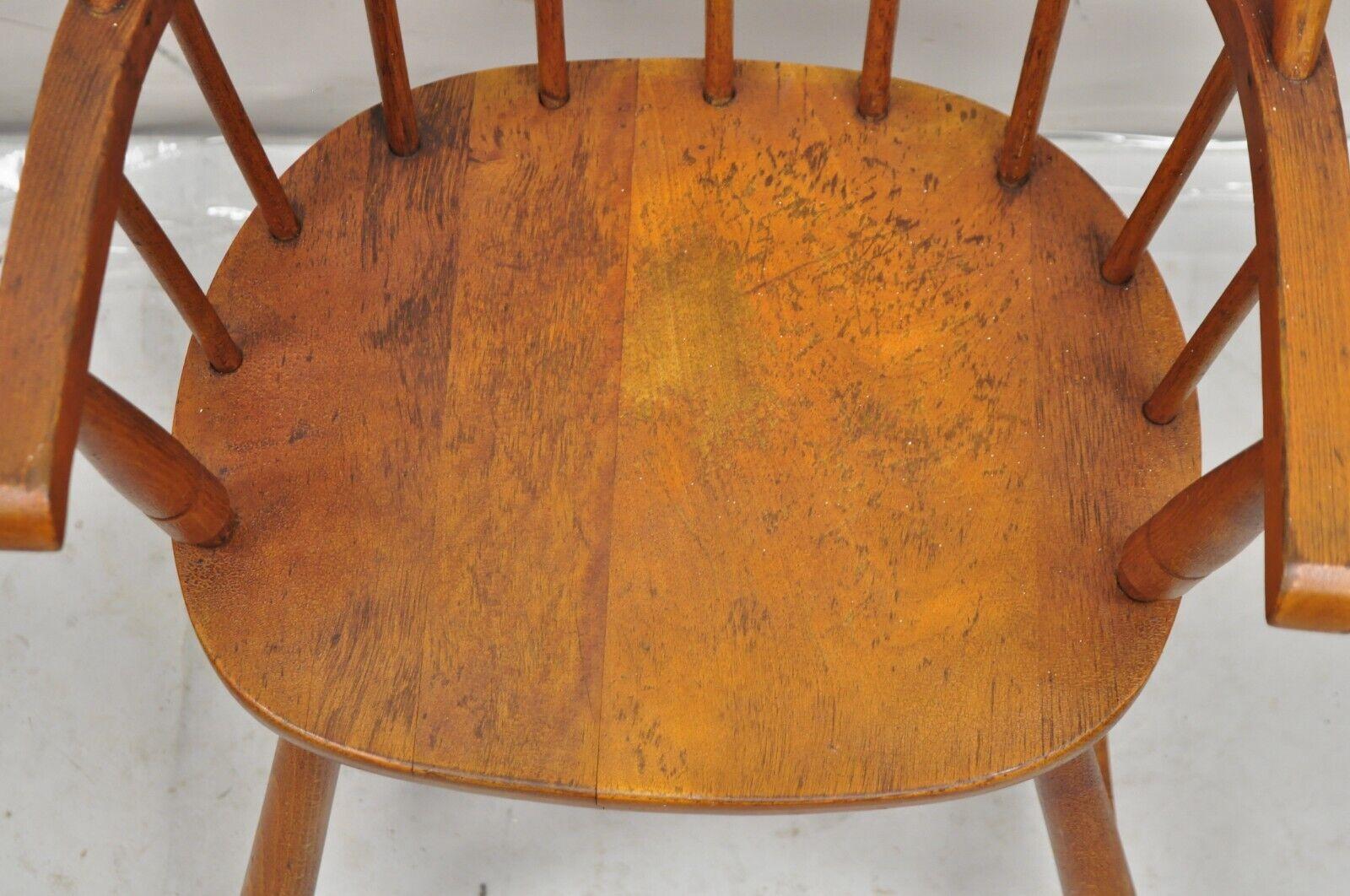 Antiker Kolonialstil Bugholz Ahorn Kleiner Windsor-Sessel für Kinder (Ahornholz) im Angebot