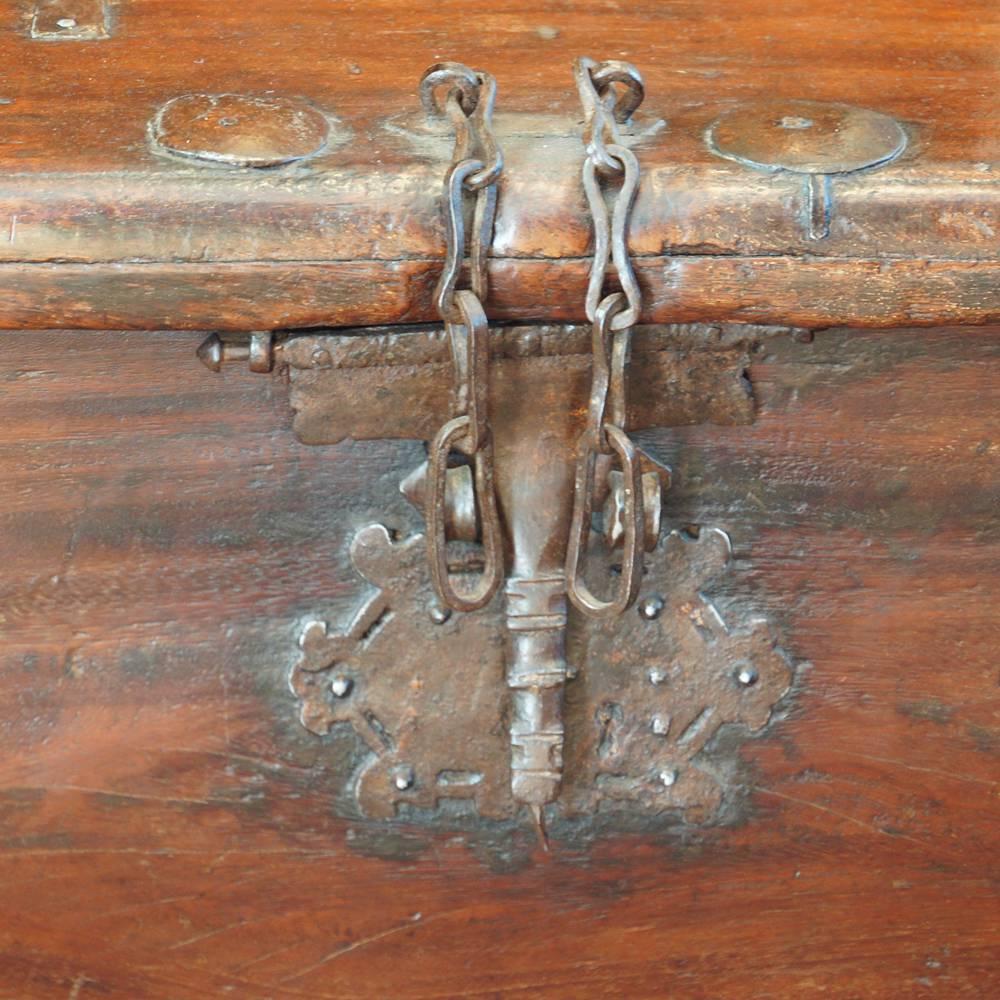 Antique colonial trunk with iron lock plate
This antique colonial trunk with iron lock plate was made in the early part of the 19th century.
Made of solid jac fruit (Indian hardwood), this chest would have been made to use by a merchant to