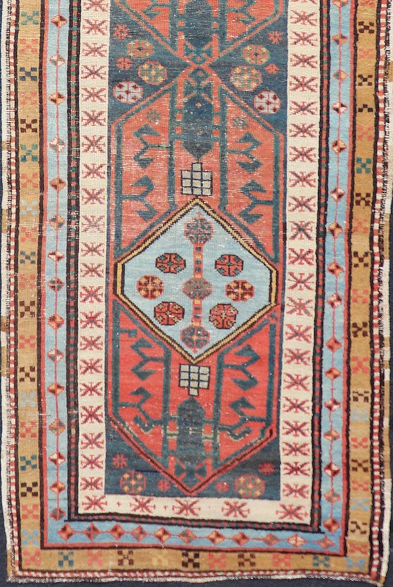 Antique Colorful Persian Heriz-Serapi Runner with a Bold Geometric Design In Good Condition For Sale In Atlanta, GA