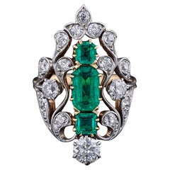 Antico anello con smeraldo colombiano e diamanti in oro 18k e platino - Certificato GIA