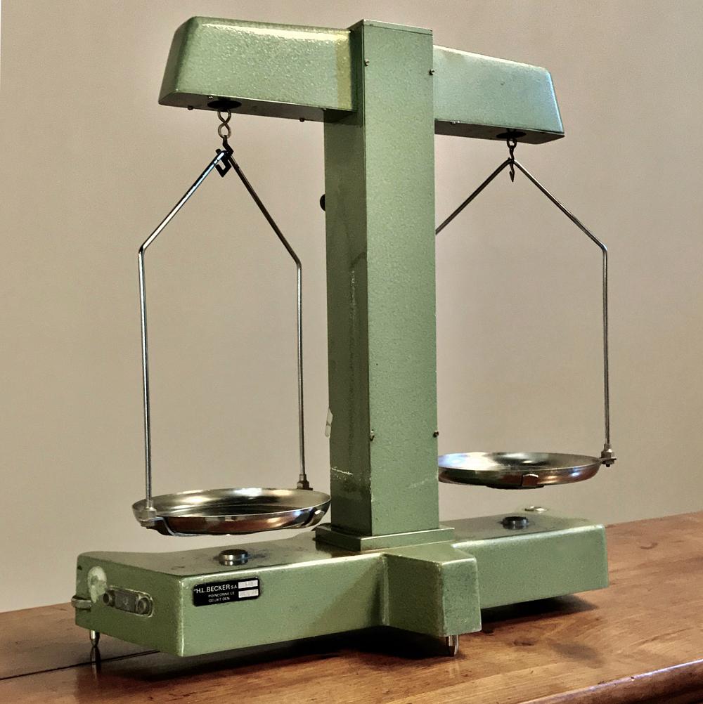 20th Century Antique Commercial Balance Scale by H. L. Becker in Brussels For Sale
