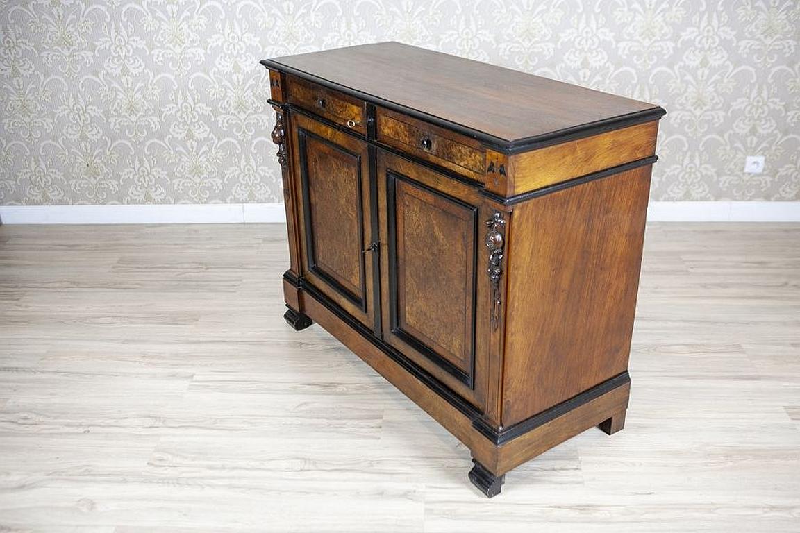 Antique Commode from the Late 19th Century Veneered with Walnut For Sale 1