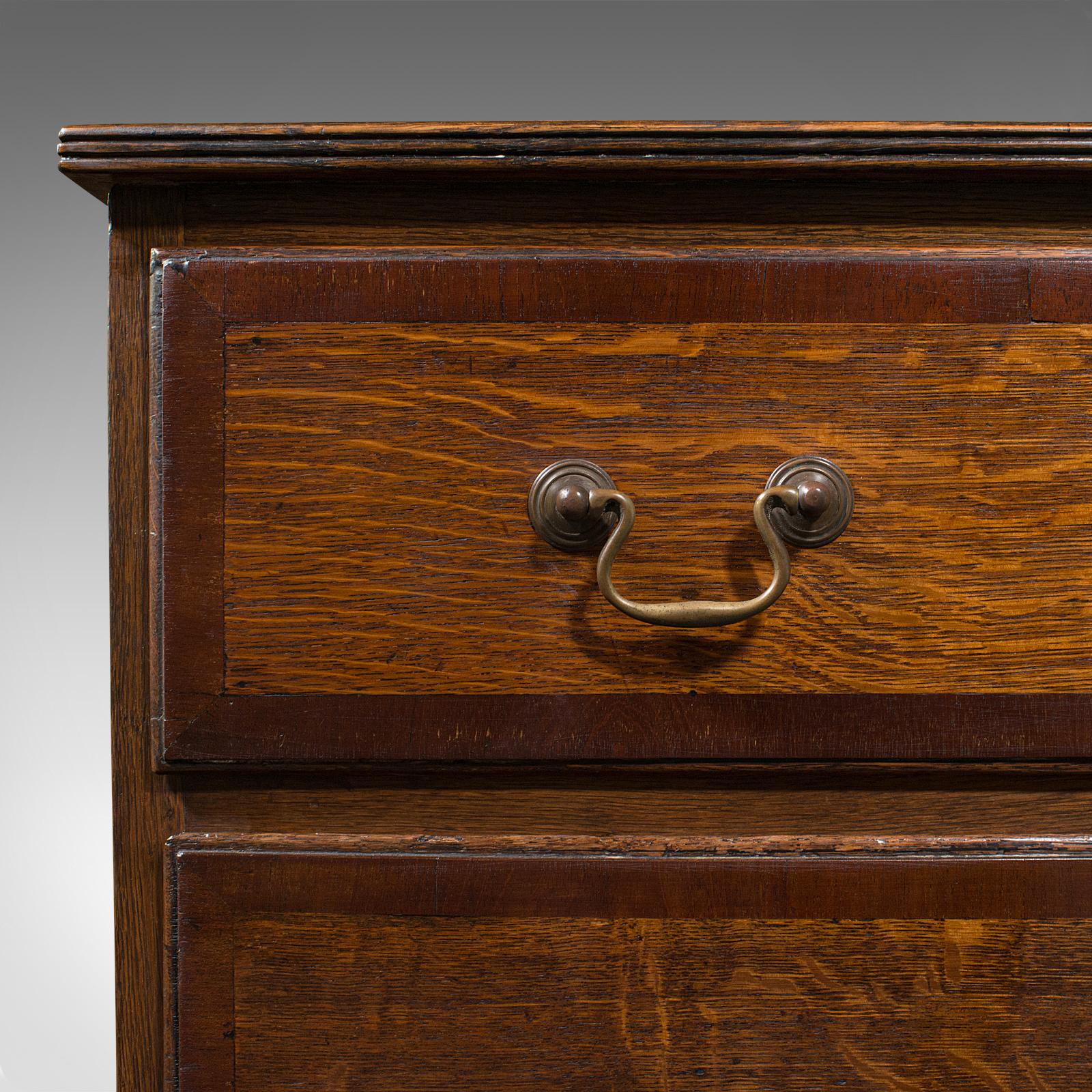 Antique Compact Chest of Drawers, English, Oak, Bedside Cabinet, Georgian, 1800 For Sale 4