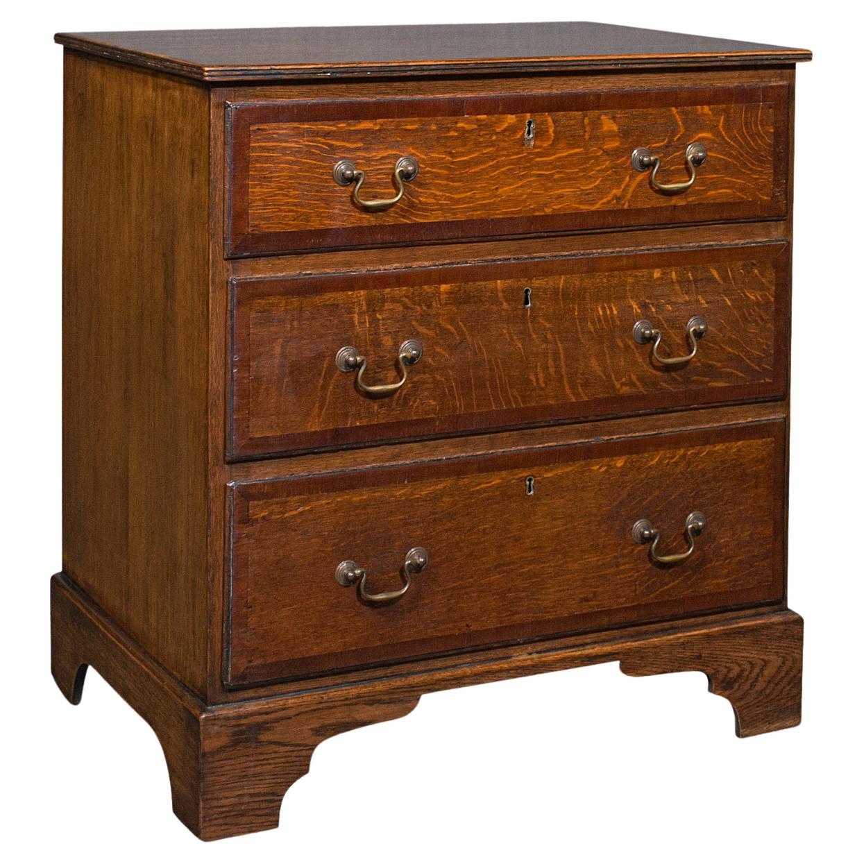 Antique Compact Chest of Drawers, English, Oak, Bedside Cabinet, Georgian, 1800 For Sale