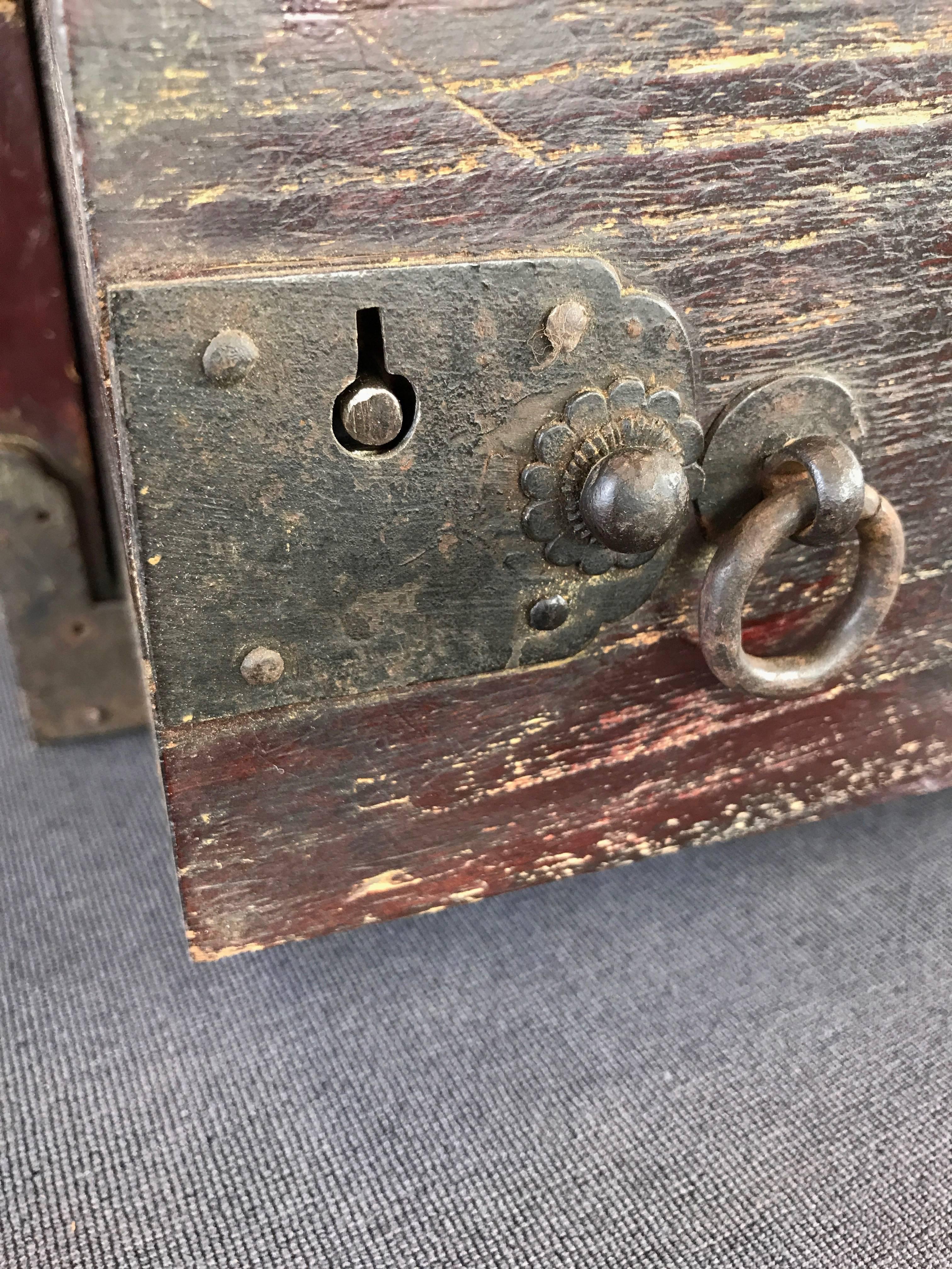 Antique Compact Chinese Seaman’s Chest with Locks and Key 8