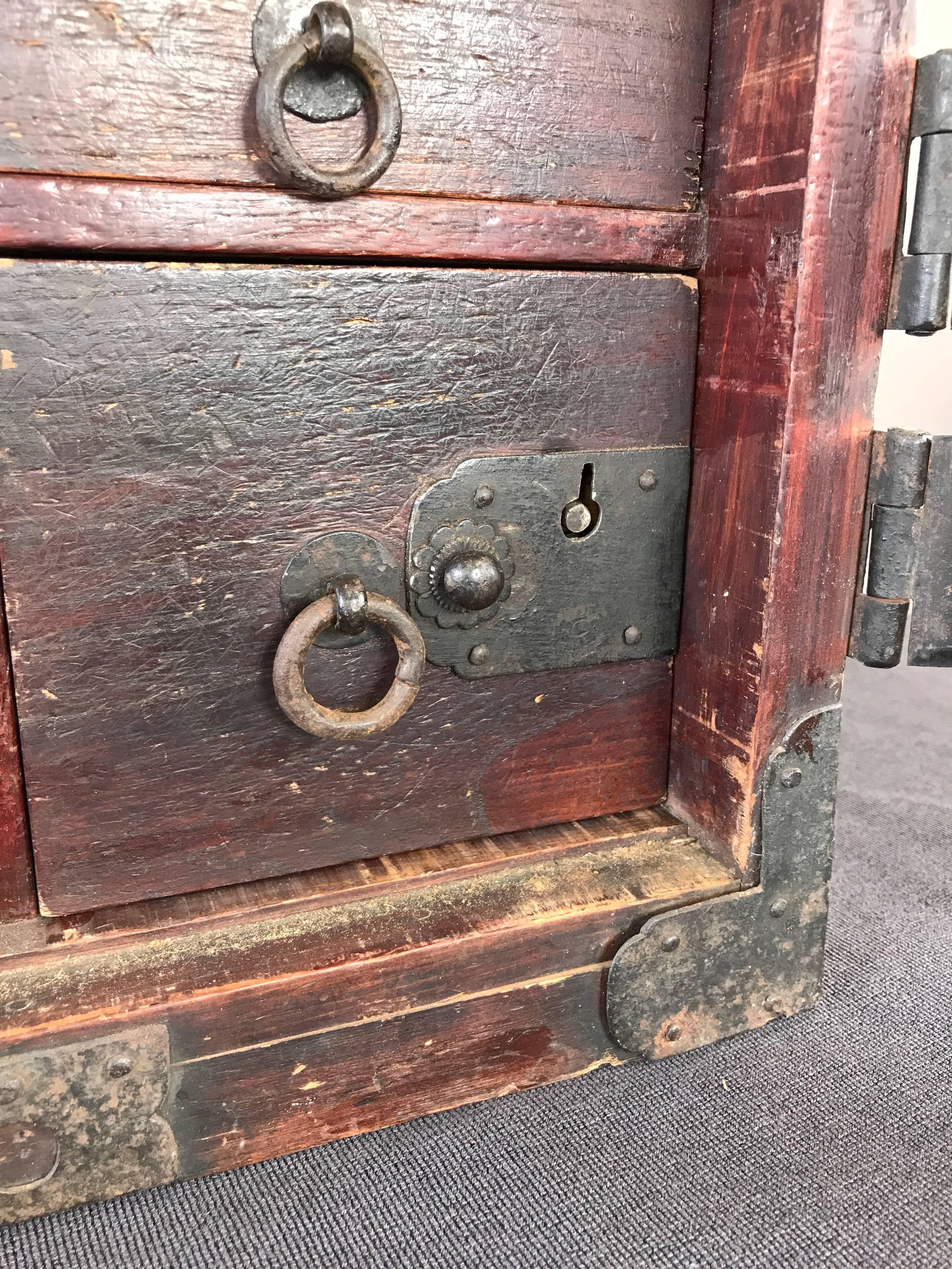 Antique Compact Chinese Seaman’s Chest with Locks and Key 9