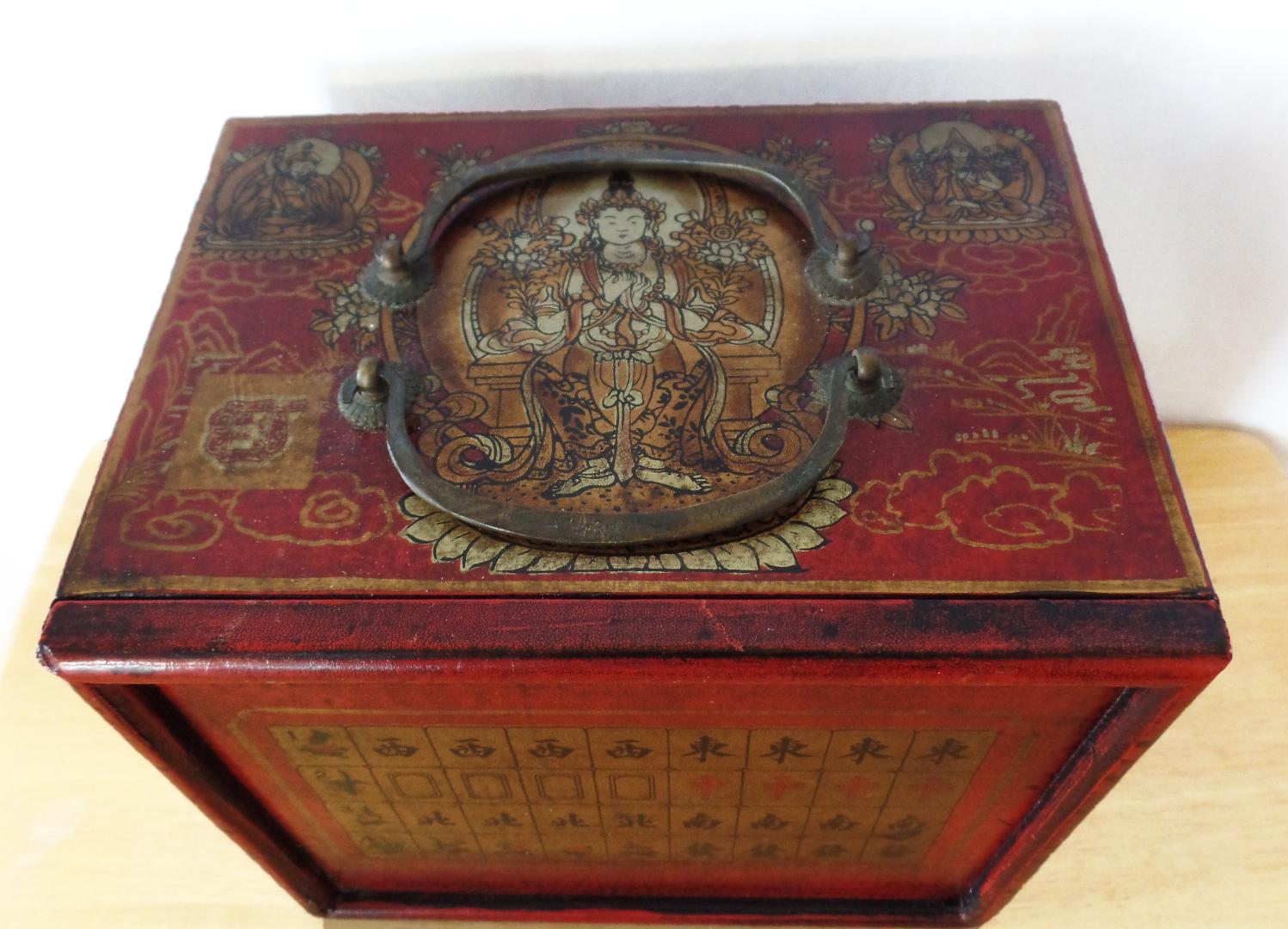 antique mahjong set