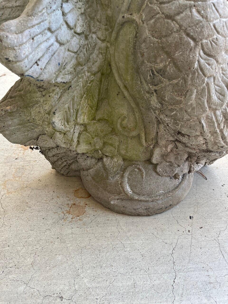 Antique Swan Birdbath en béton 1