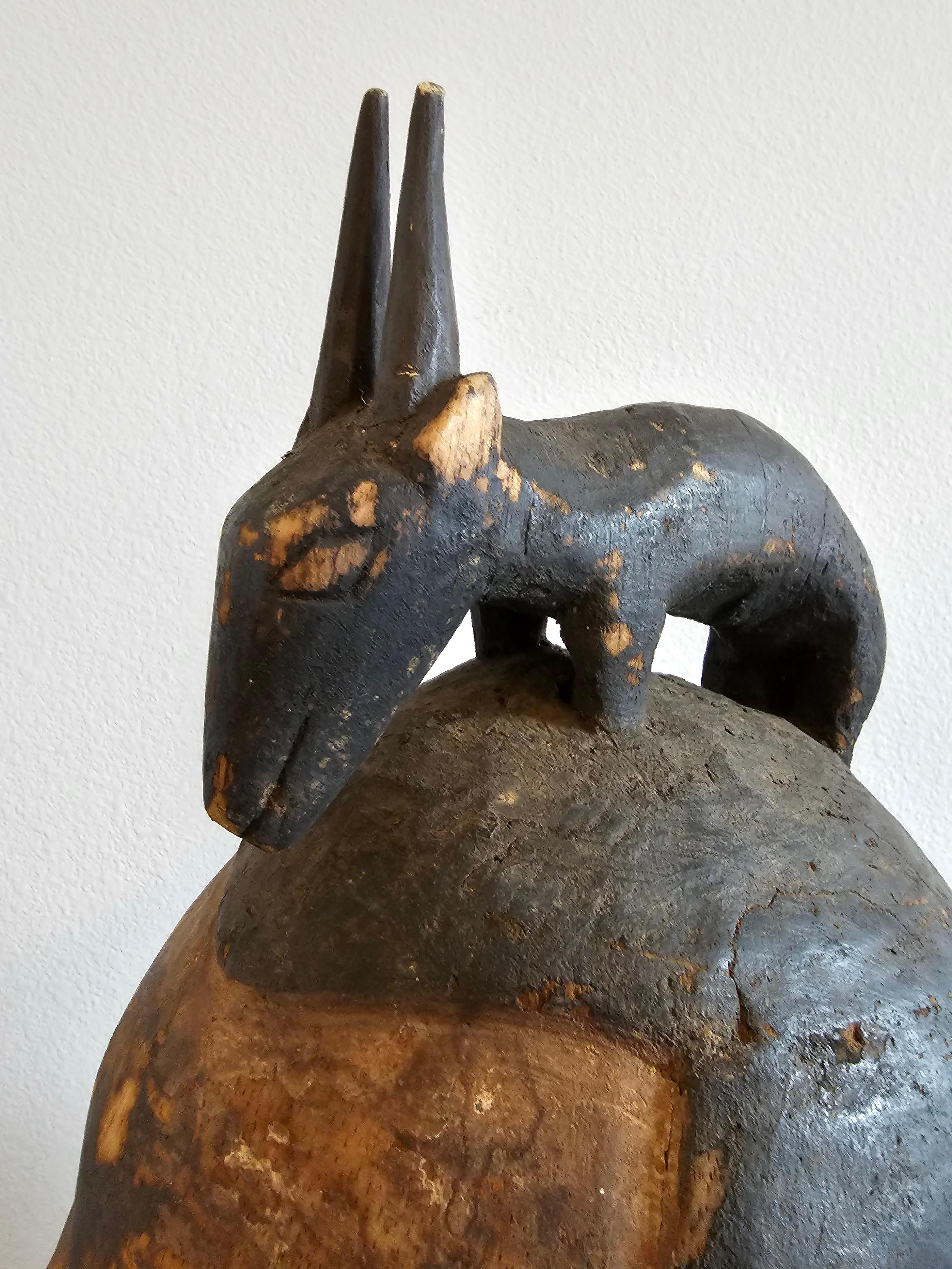 Antica maschera tribale africana congolese intagliata Hemba Helmet, popoli Suku in vendita 7