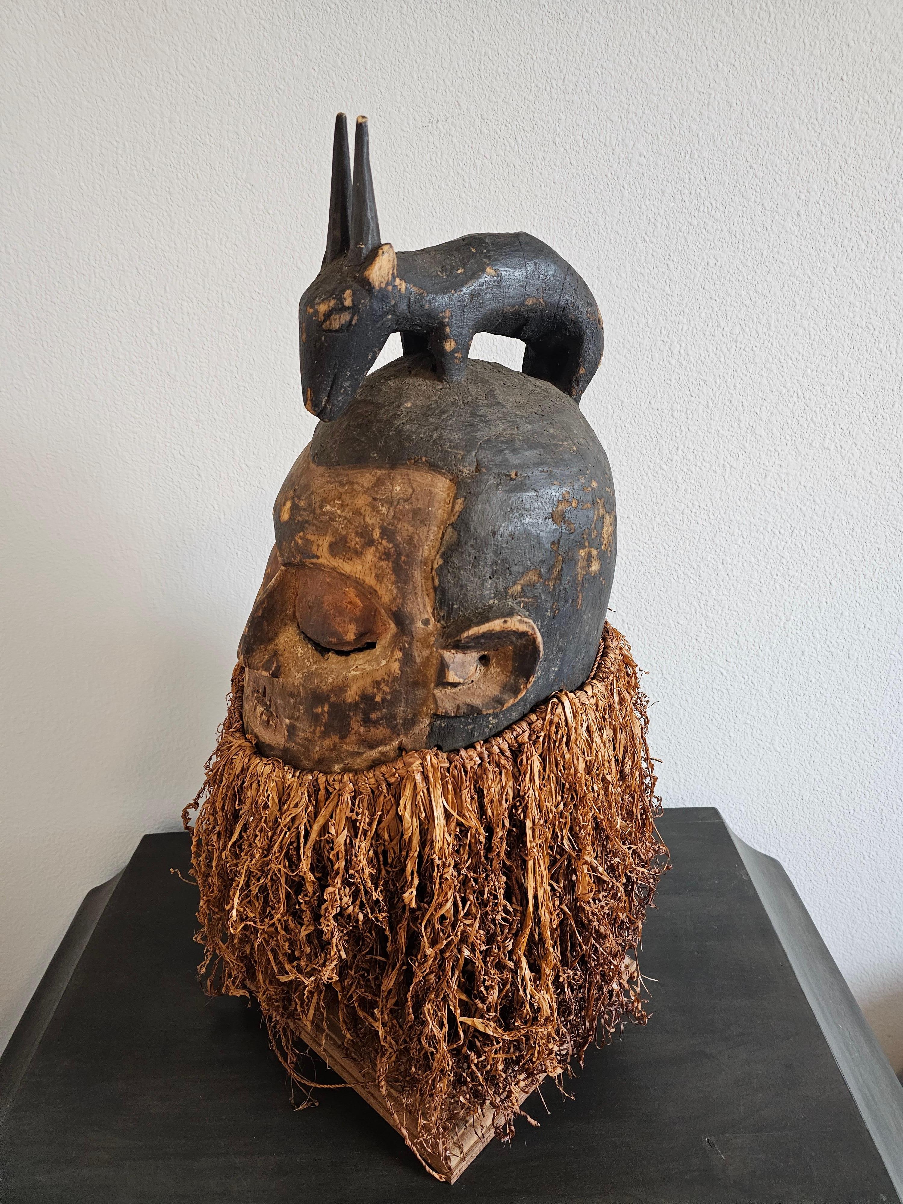 Hand-Carved Antique Congolese African Tribal Carved Hemba Helmet Mask, Suku Peoples For Sale