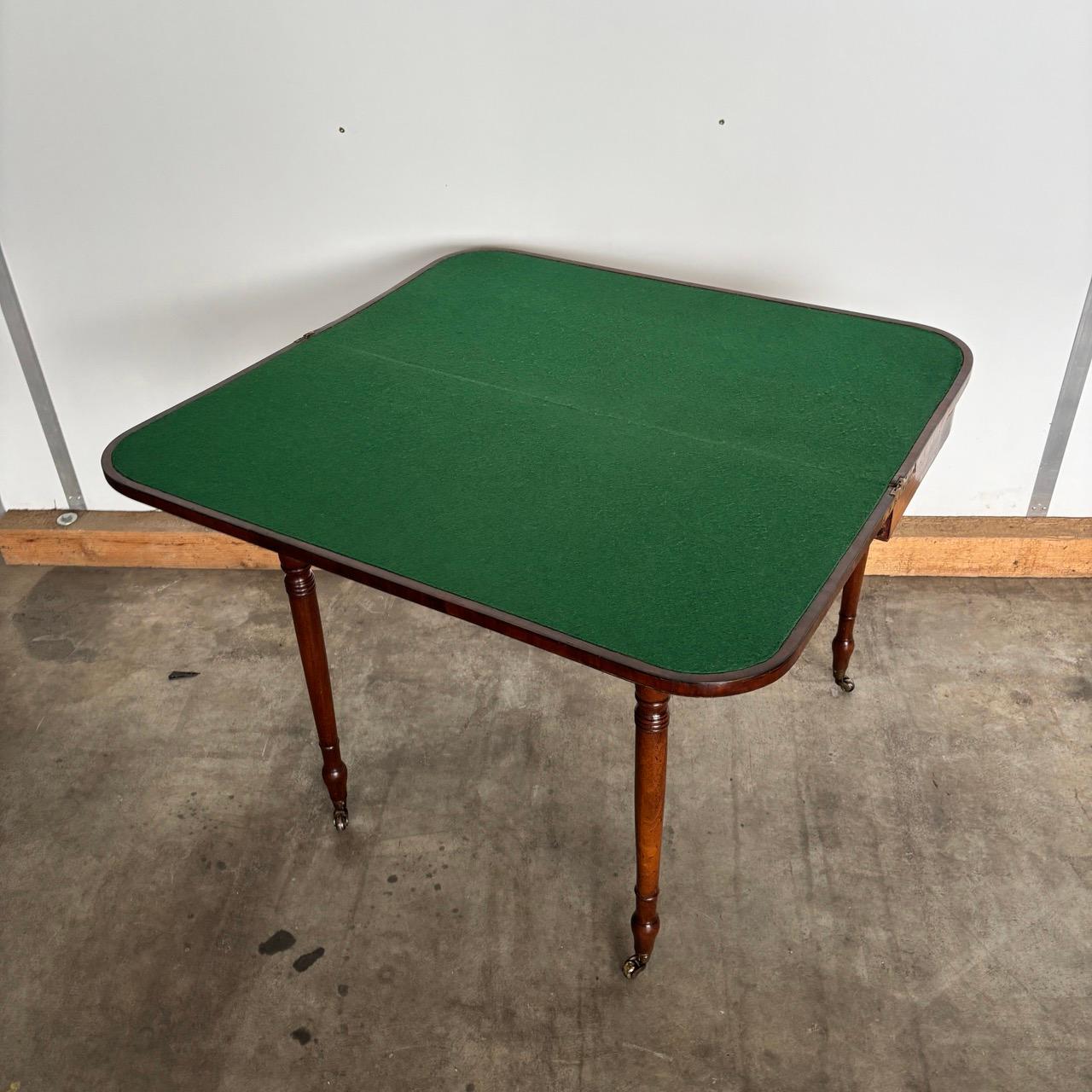 Console ancienne  Angleterre vers 1820  Pyramide acajou en vente 11