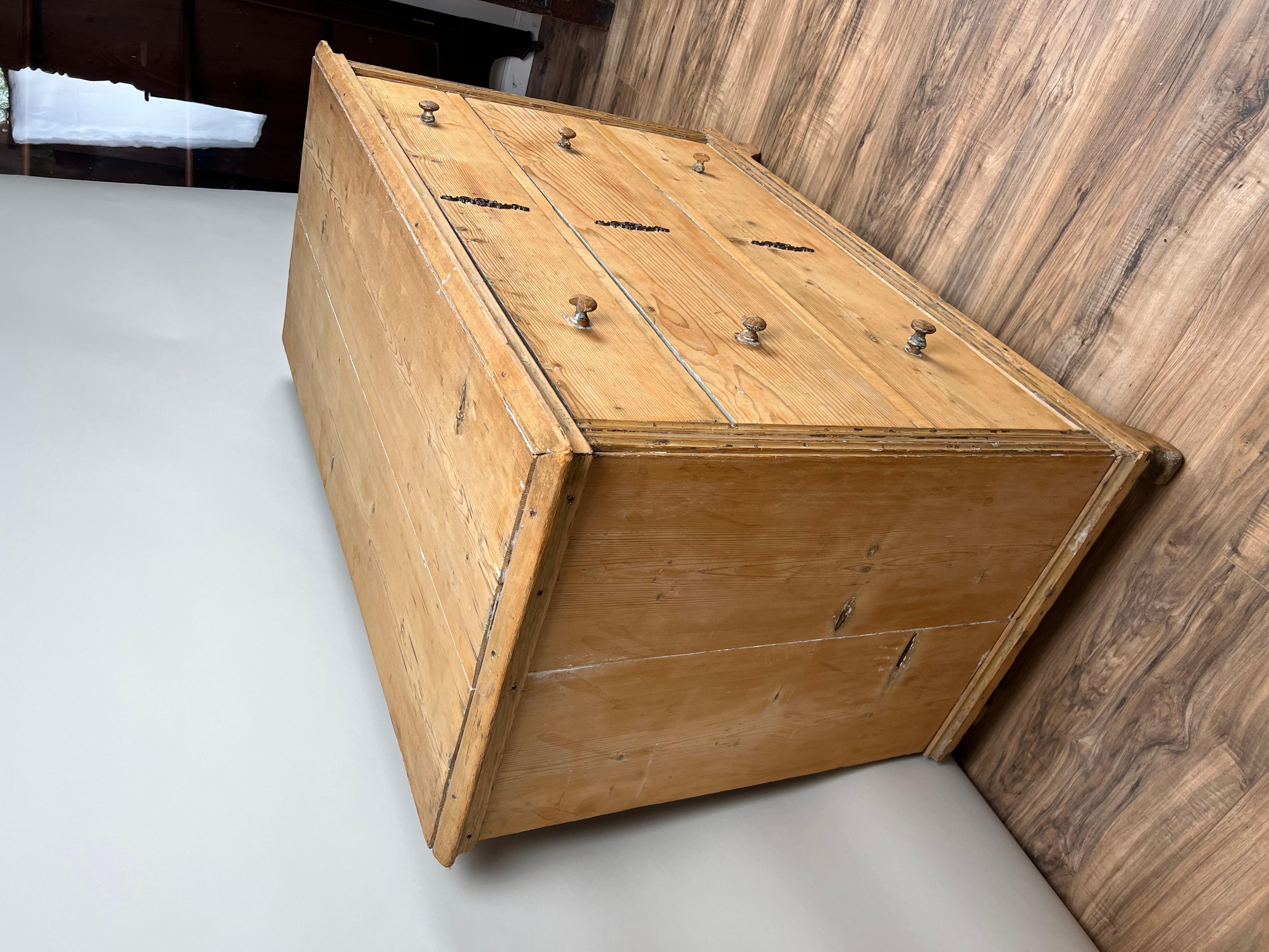 Antique Continental Biedermeier Pine Three Drawer Chest c. Early 19th Century In Good Condition In Westfield, MA