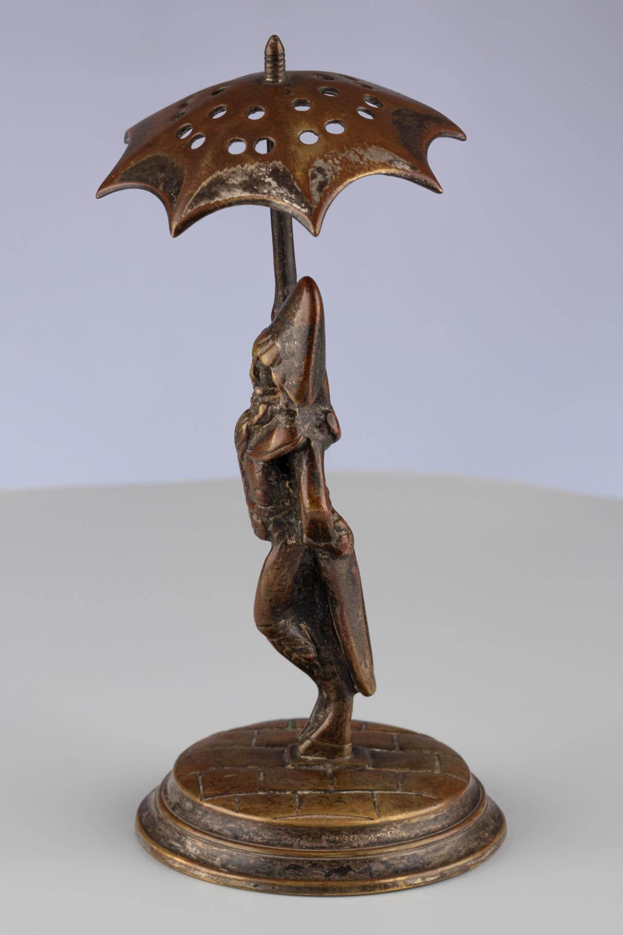 Antique Continental Bronze Napoleon Style Toothpick Holder In Good Condition For Sale In Greven, DE