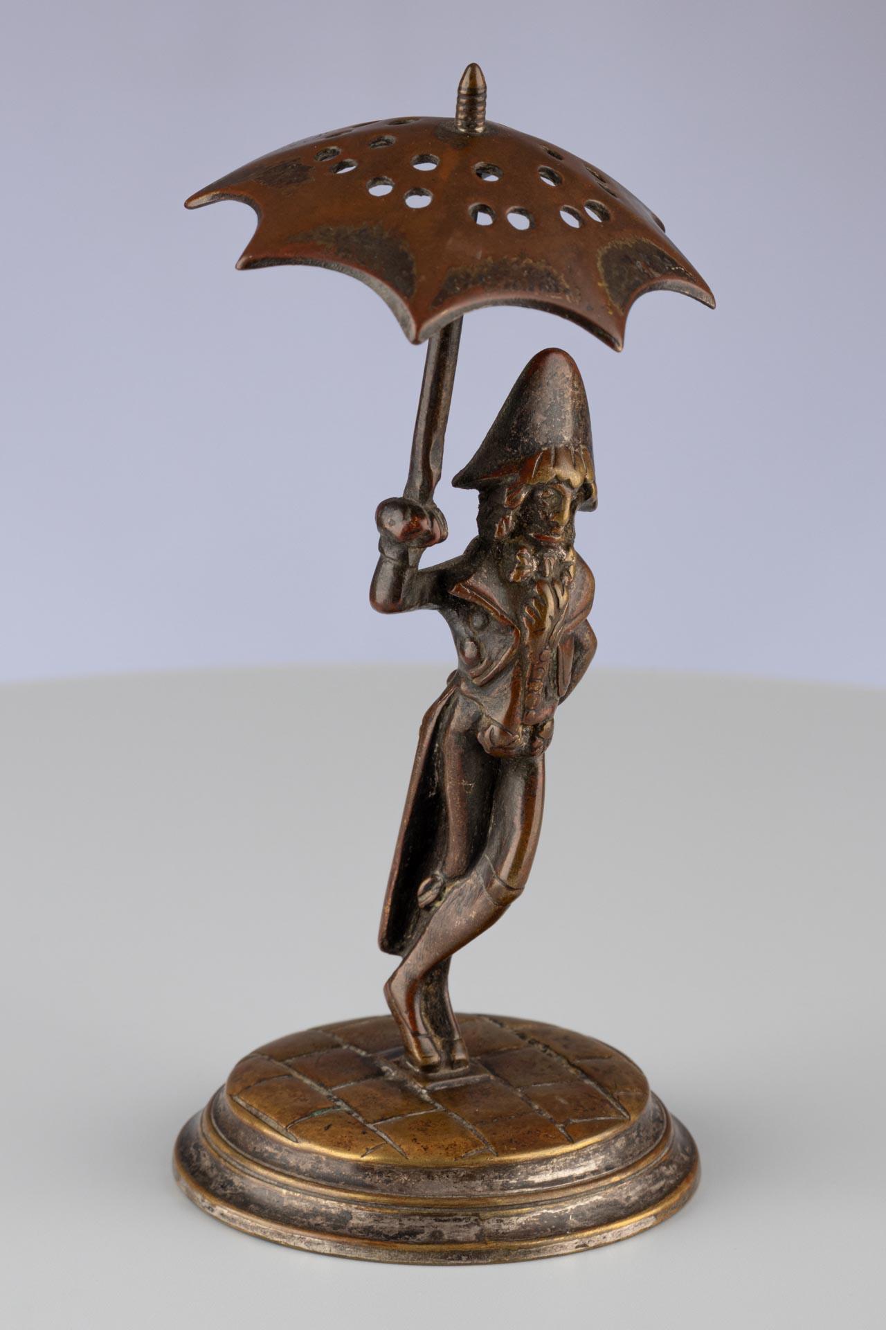 Antique Continental Bronze Napoleon Style Toothpick Holder For Sale 3