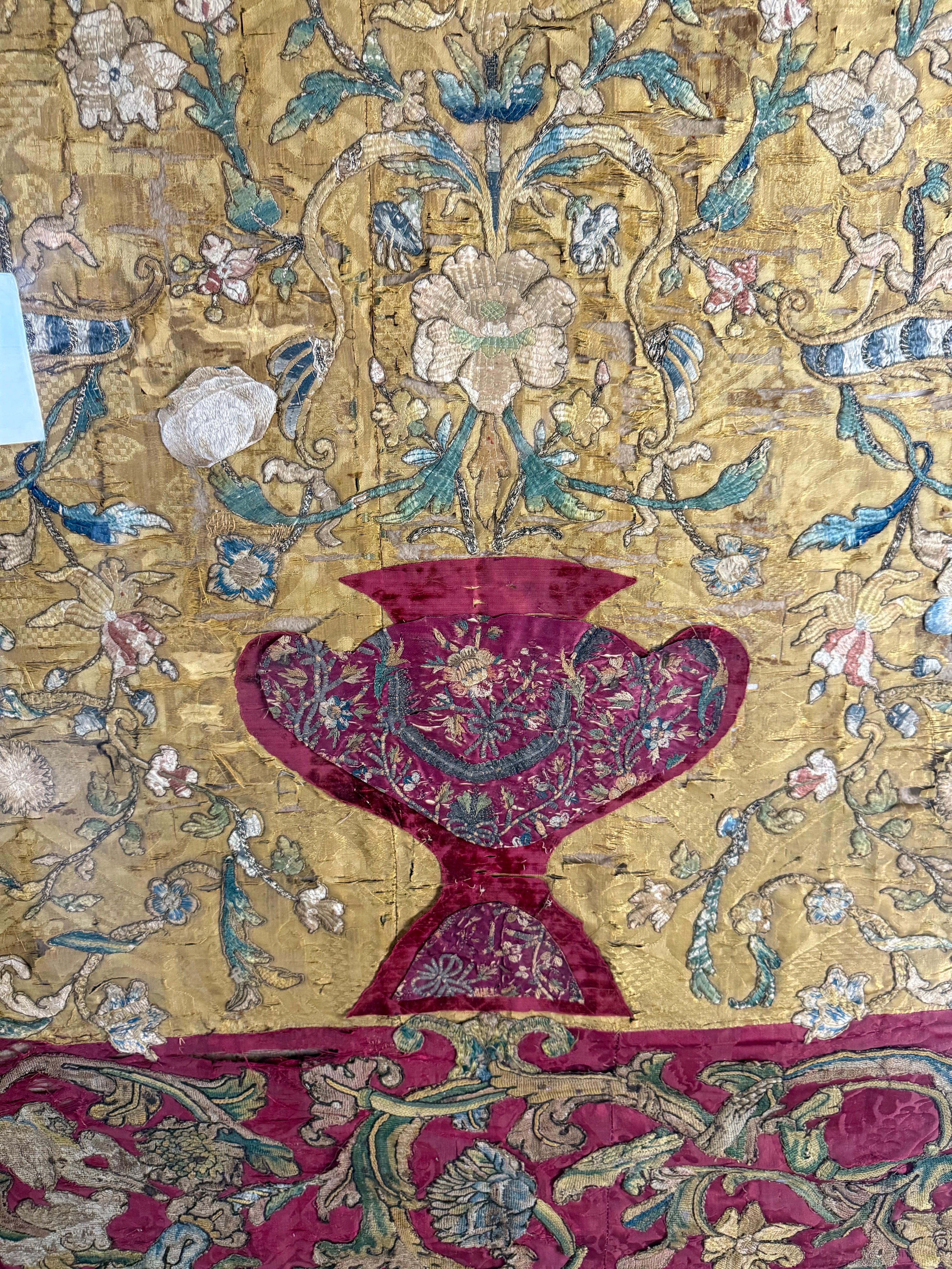 Antique Continental Ecclesiastical Embroidered Textile, 17th–18th Century In Distressed Condition For Sale In Los Angeles, CA