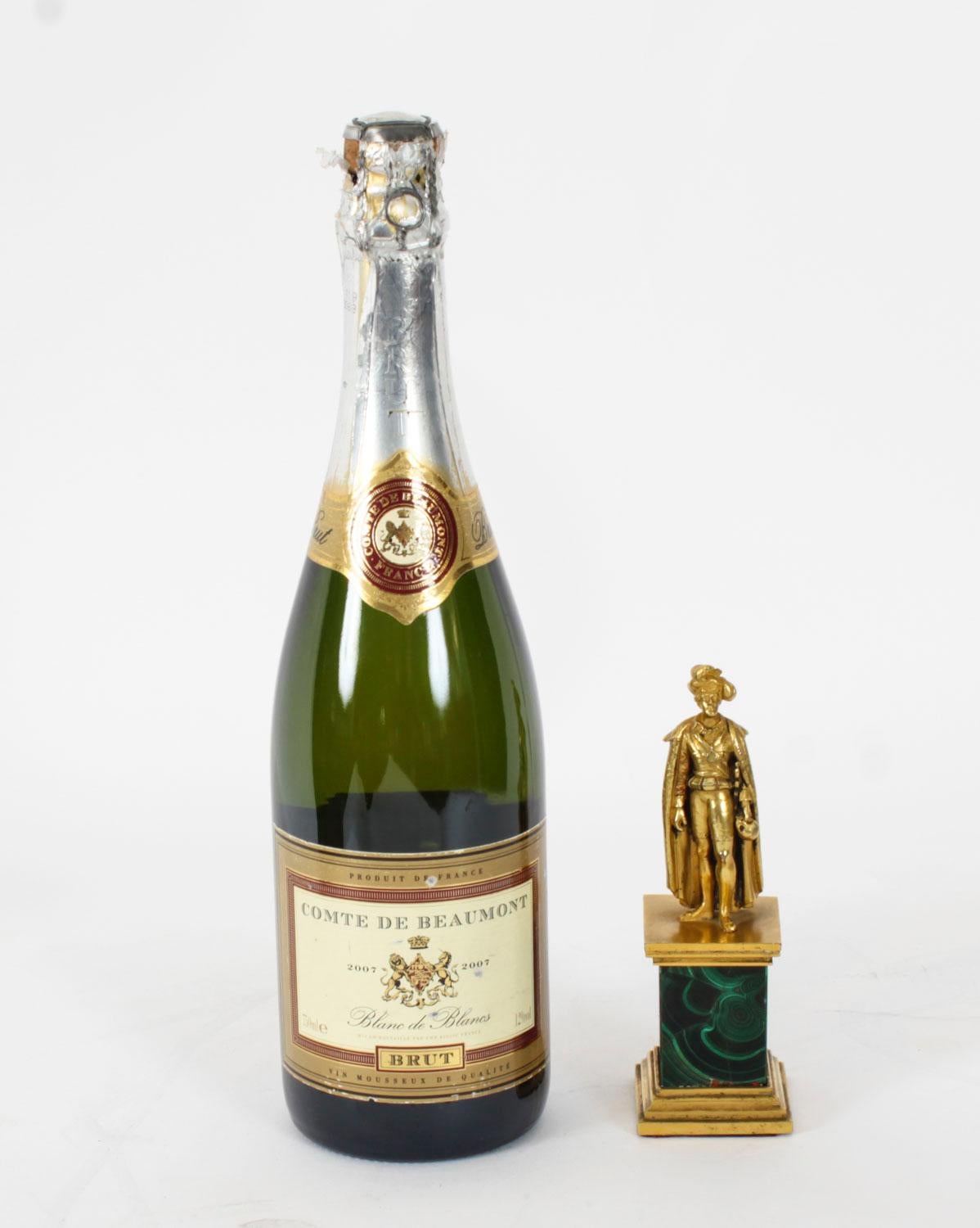 Hamlet continental ancien en bronze doré et sculpture de malachite 19ème siècle en vente 5