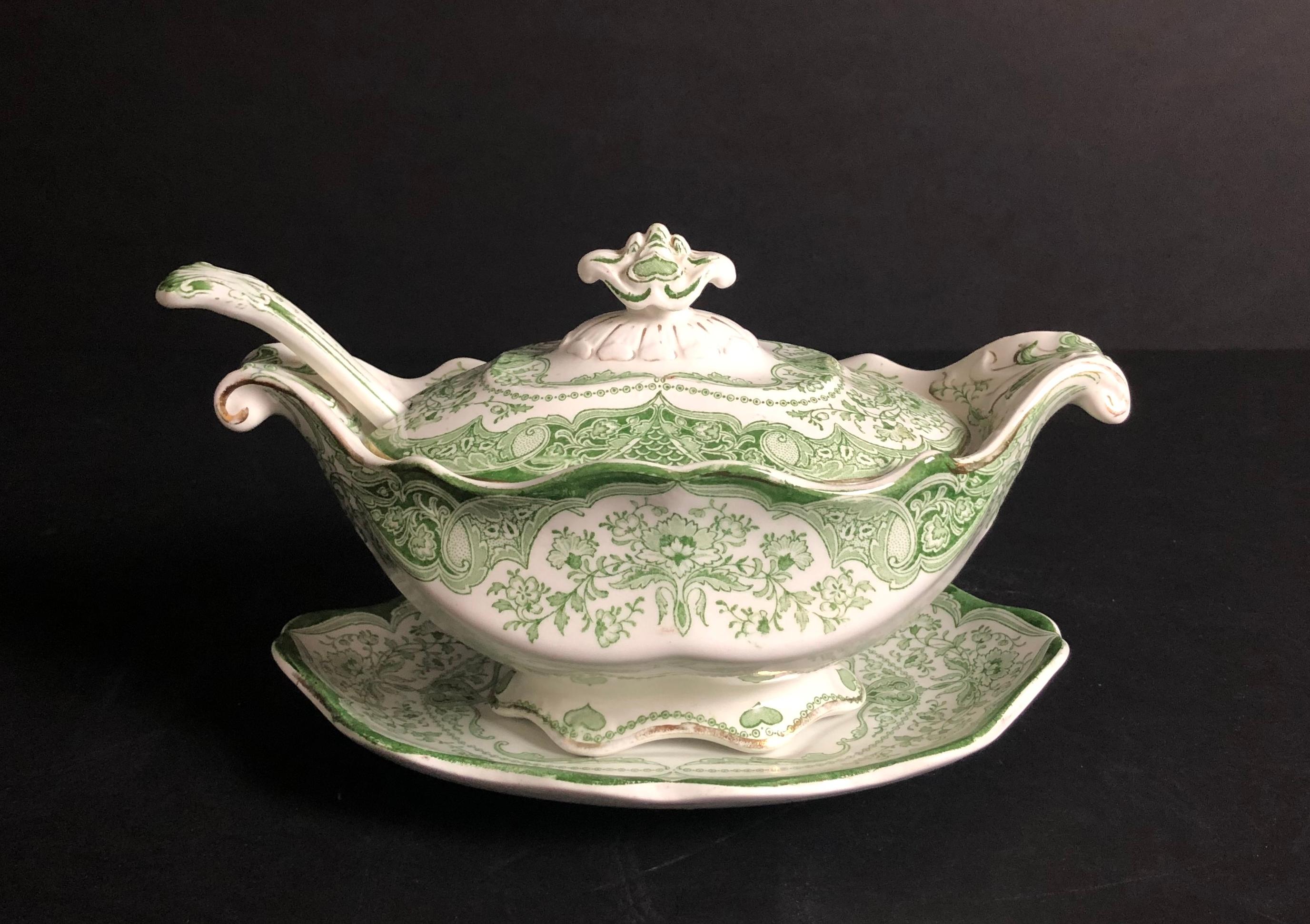 Antique Continental Green and White 4-Piece Gravy Boat 3