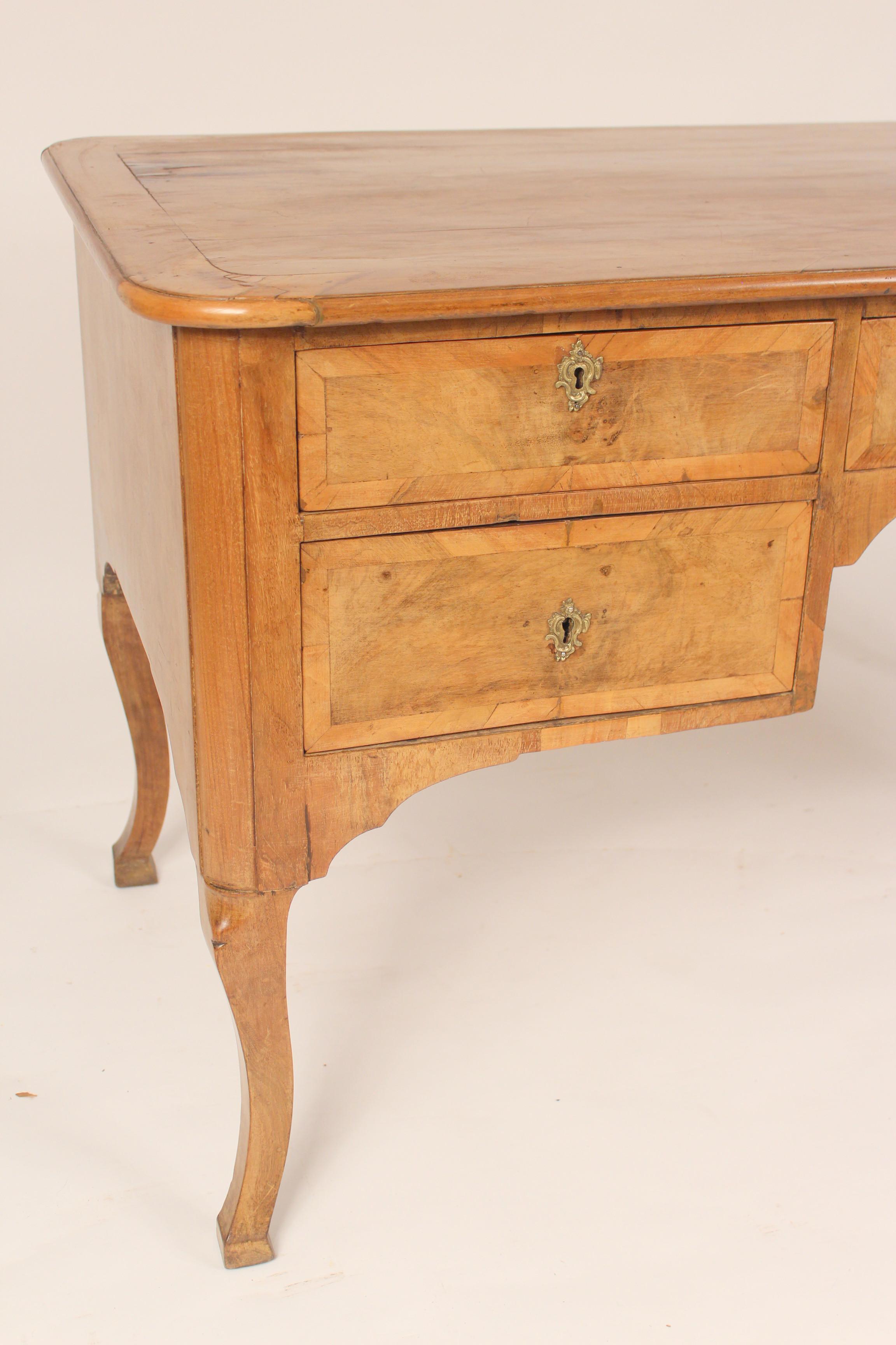 Antique Continental Louis XV Style Desk For Sale 2