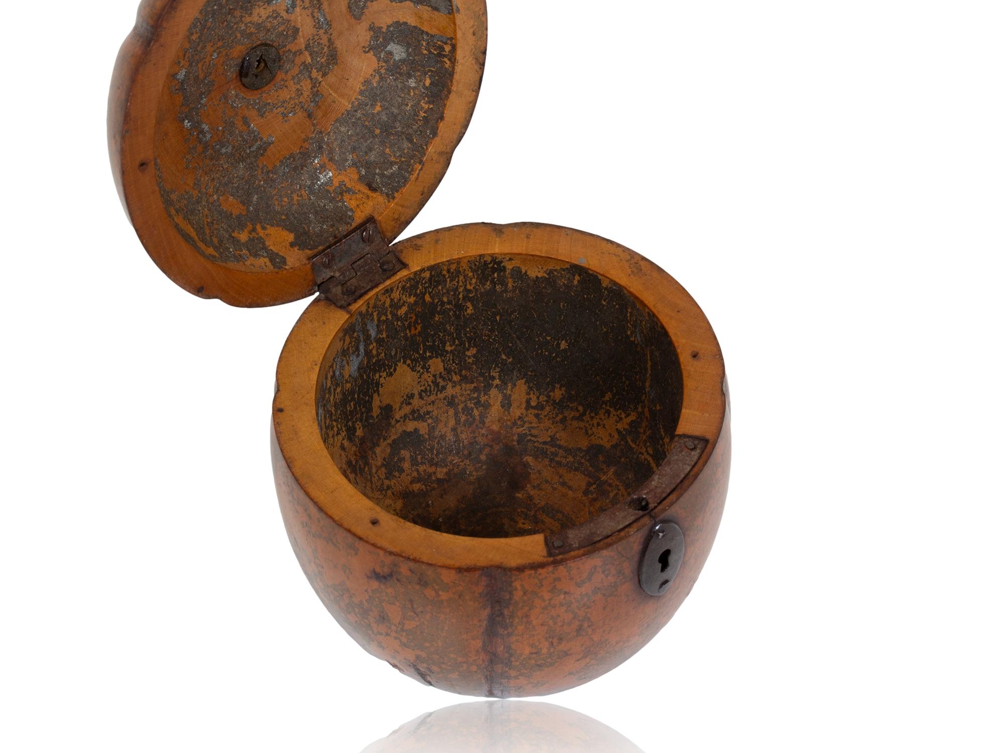 Antico porta tè Continental Melon Fruit in vendita 3