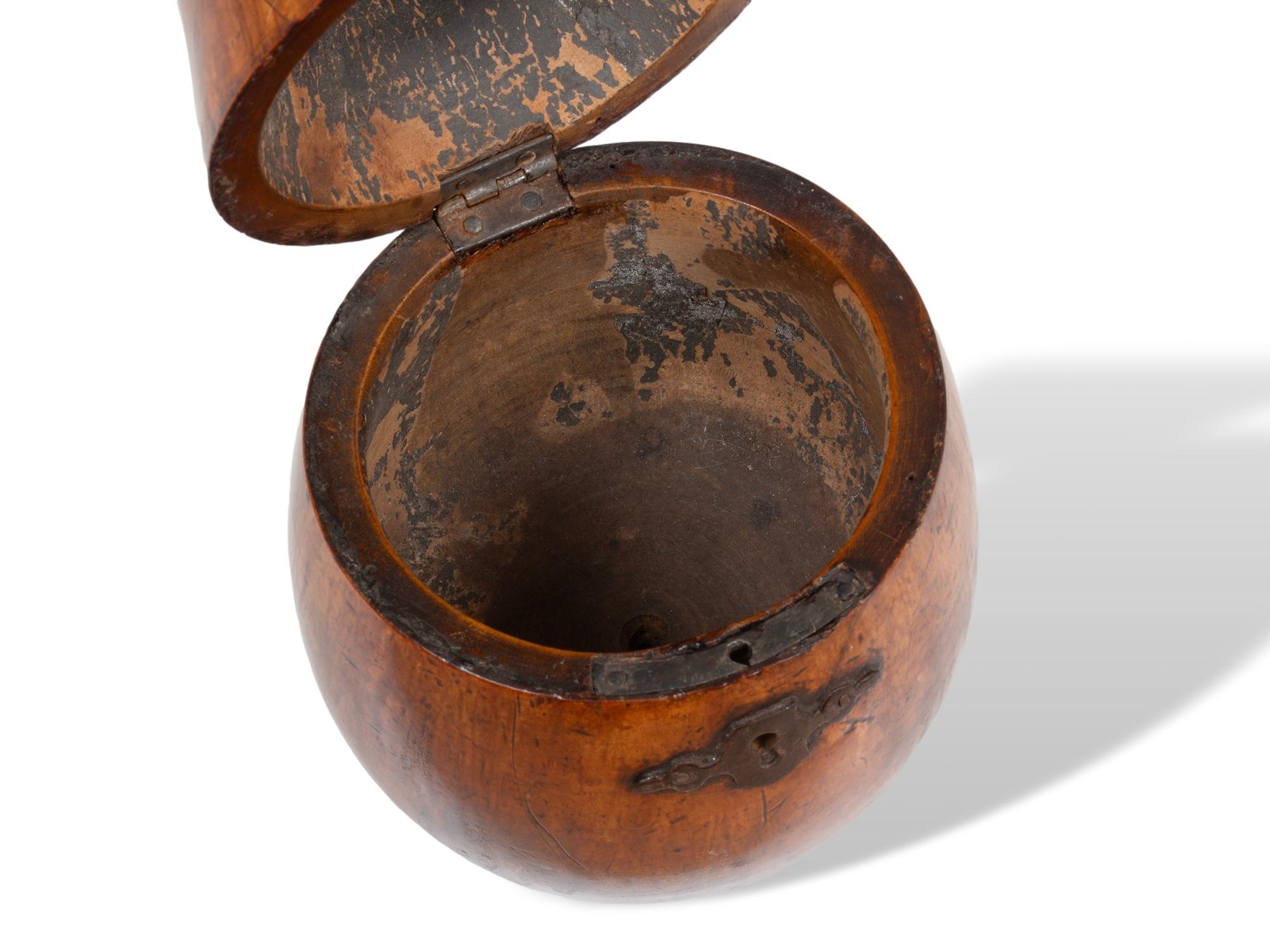 Antico porta tè Continentale con frutta a pera Circa 1800 in vendita 2