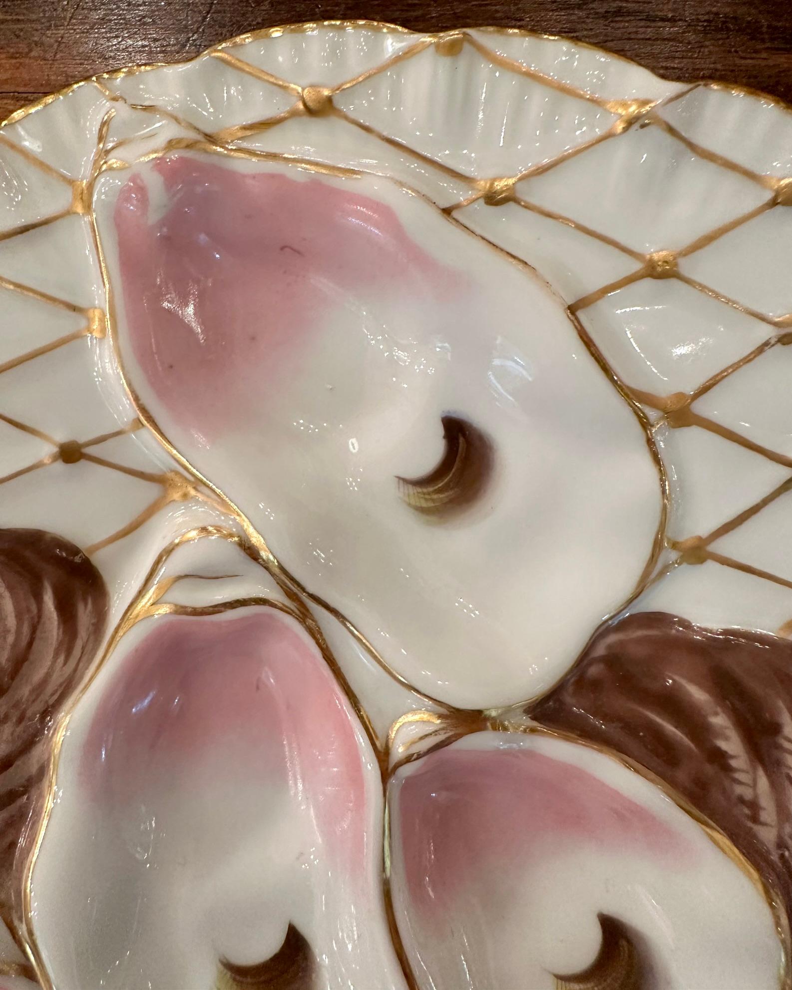 European Antique Continental Porcelain Gold Netted Turkey Pattern Oyster Plate Circa 1890 For Sale