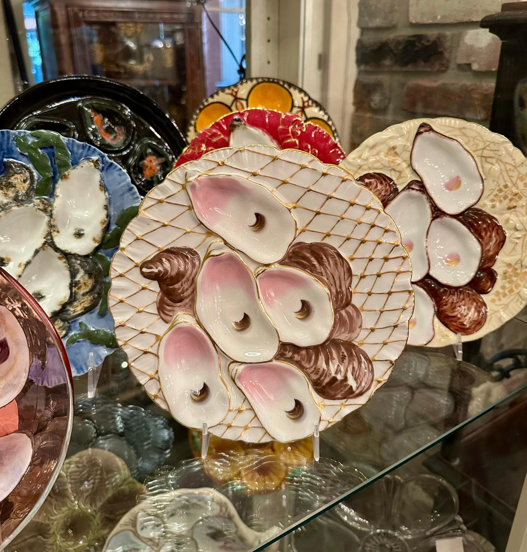 Antique Continental Porcelain Gold Netted Turkey Pattern Oyster Plate Circa 1890 For Sale 3