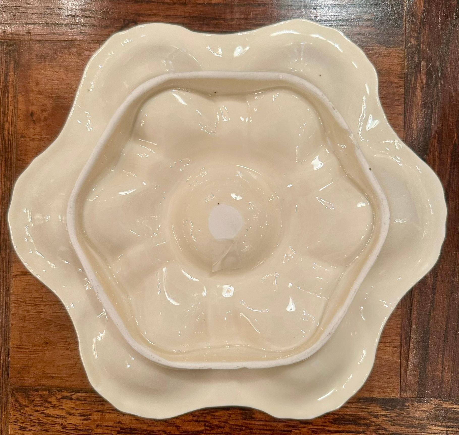 Antique Continental Porcelain Green, Red, Ivory & Gold Oyster Plate, Circa 1880. For Sale 1