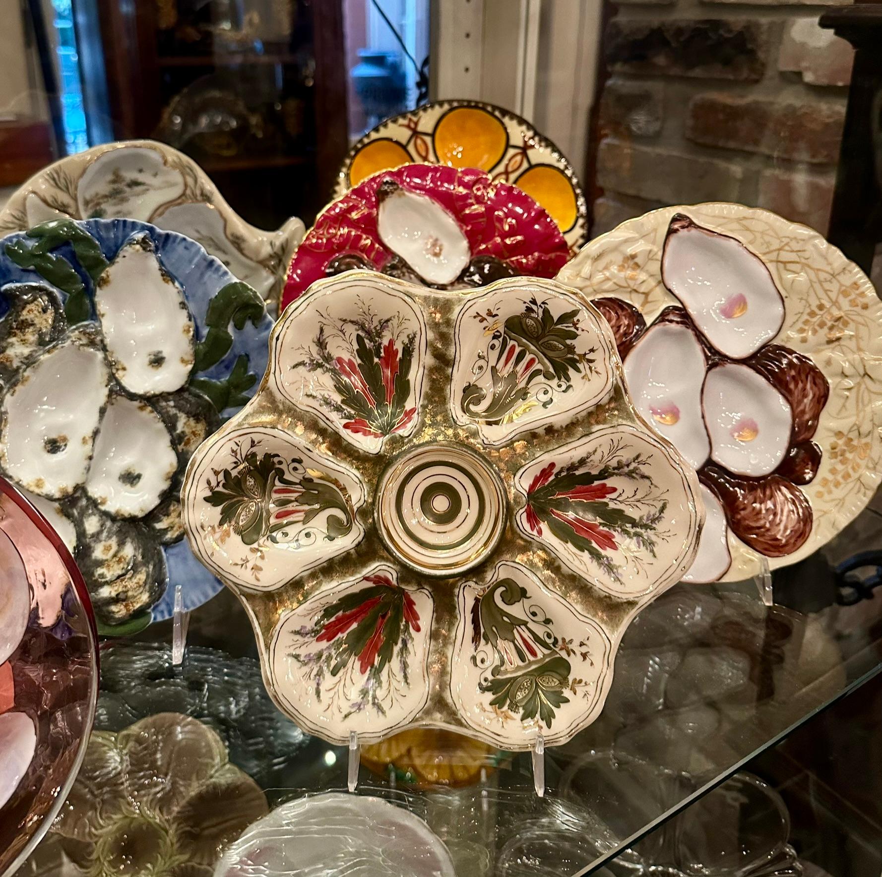 Antique Continental Porcelain Green, Red, Ivory & Gold Oyster Plate, Circa 1880. For Sale 2