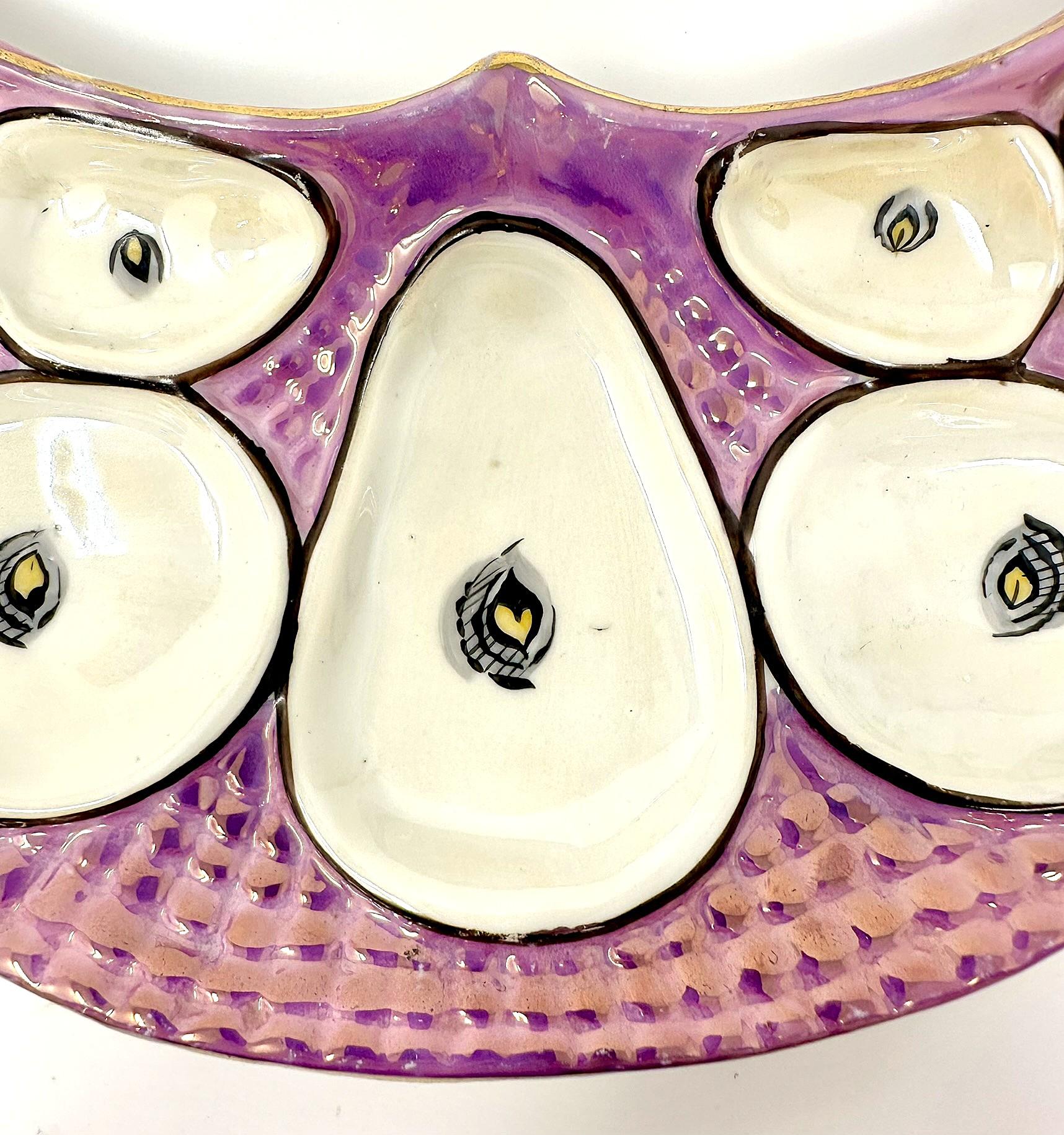 Européen Ancienne assiette à huîtres en porcelaine continentale rose et or en forme de croissant, vers 1890 1890 en vente