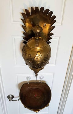 Antike kontinentale Renaissance- Kirche Lavabo, Lavabo