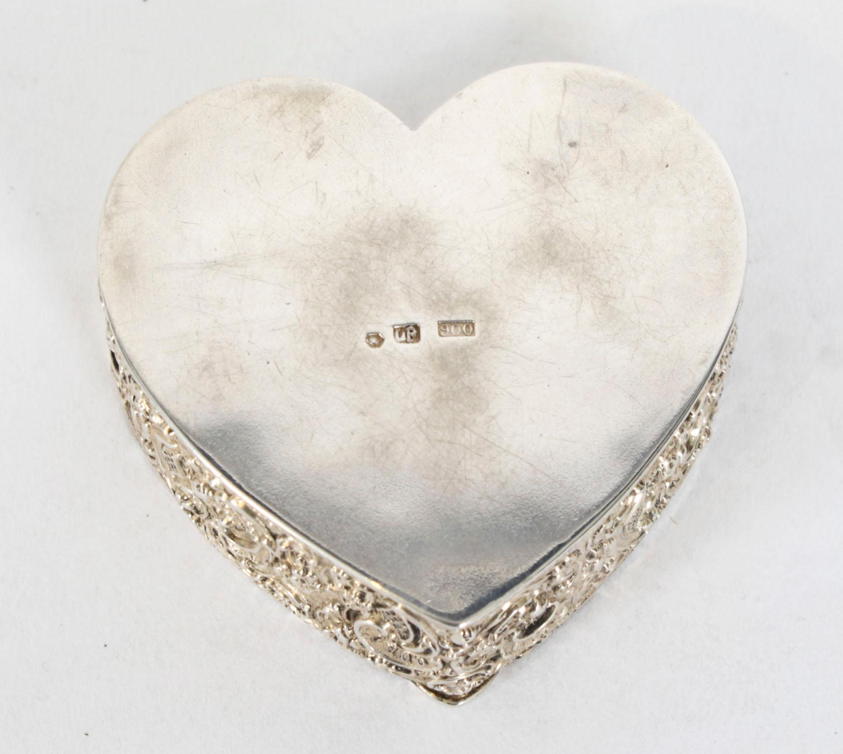 Antique Continental Silver & Enamel Heart Pill Box 20th Century 7