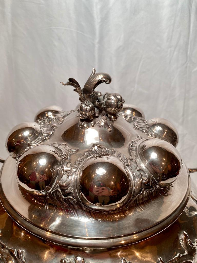 Antique Continental Silver Tureen and Platter, Circa 1880-1890 In Good Condition For Sale In New Orleans, LA
