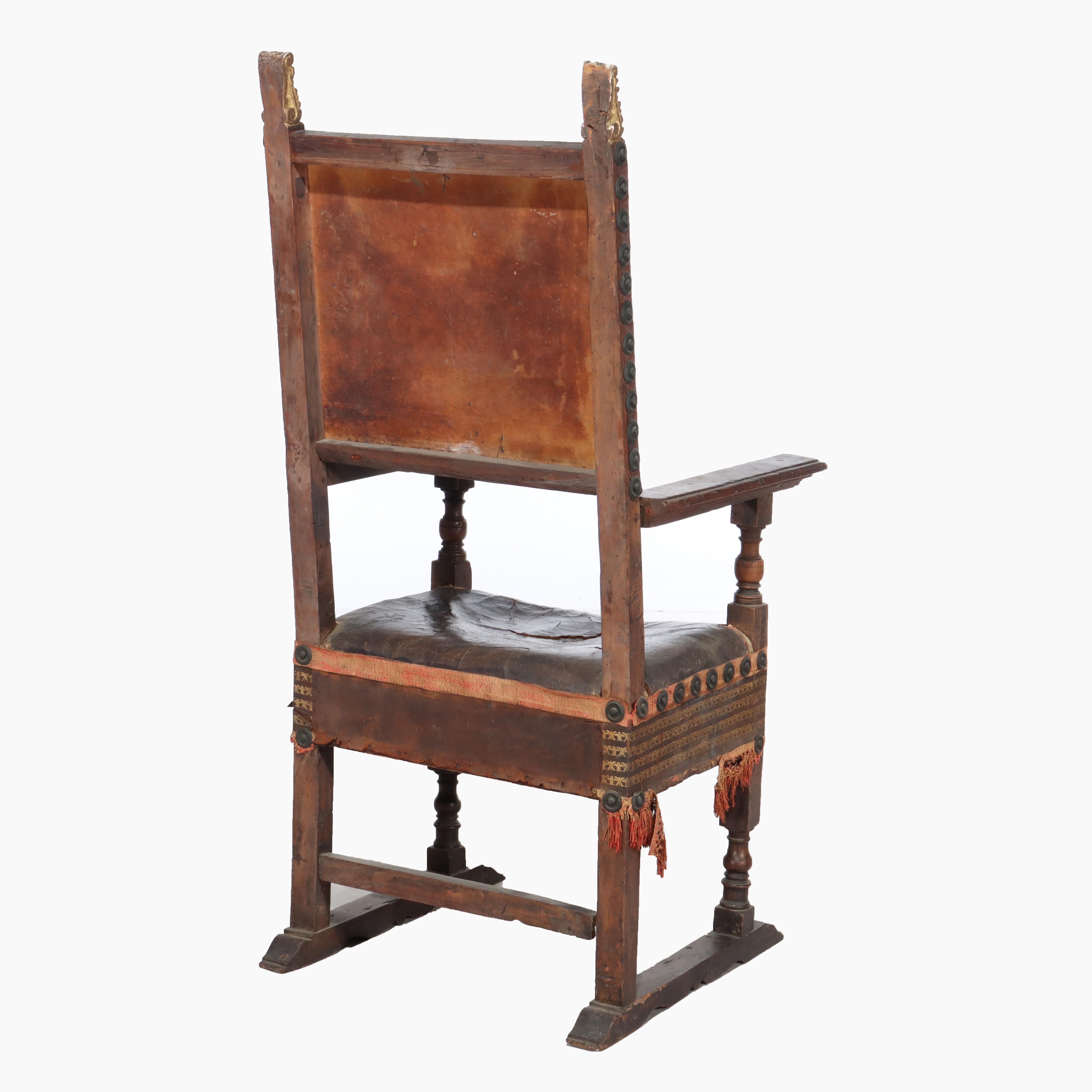 Antique Continental Walnut & Leather Throne Chair with Gilt Highlights 17thC en venta 4
