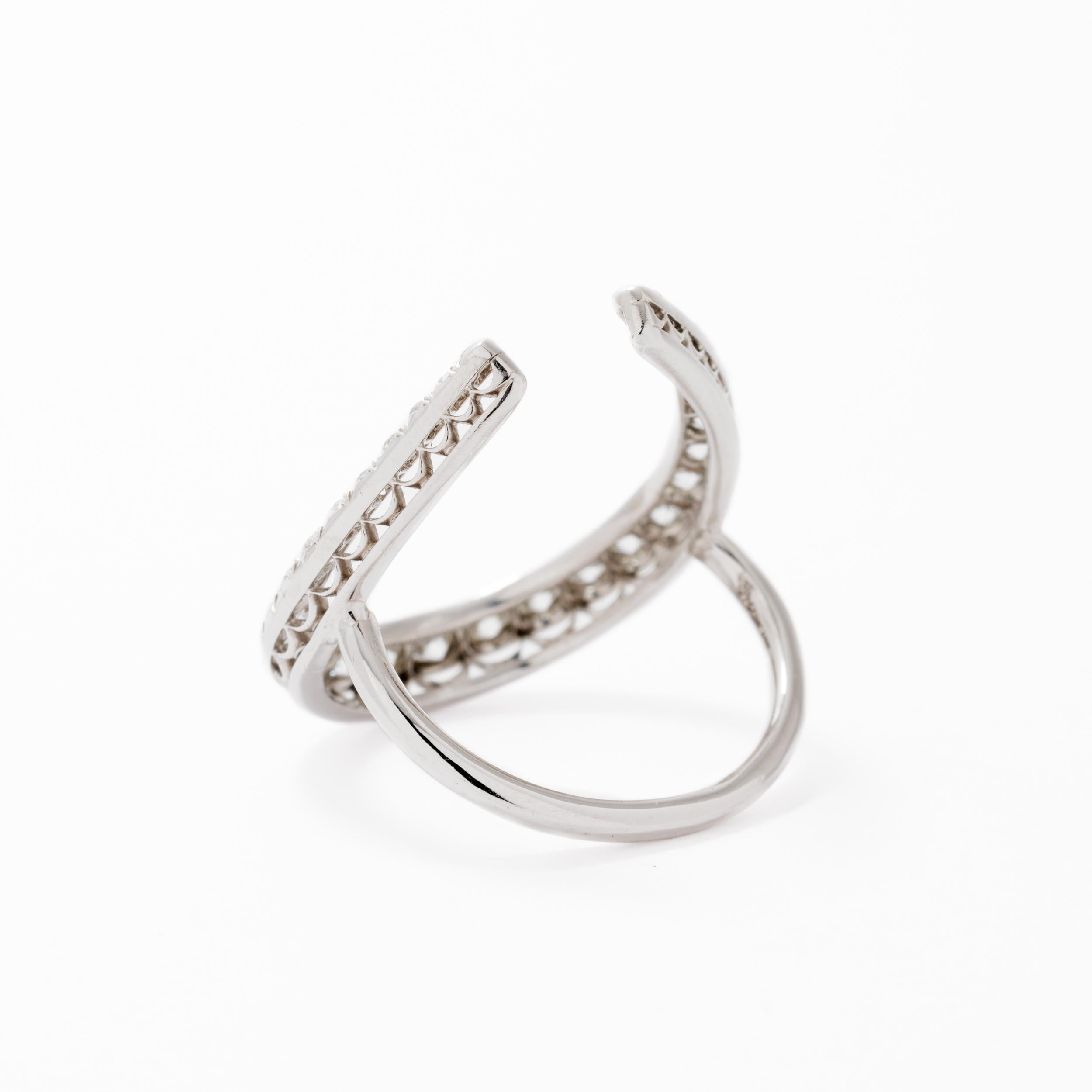 Antique Conversion 18 Karat Platinum 2.0 Carat Diamond Horseshoe Statement Ring In Excellent Condition For Sale In New York, NY