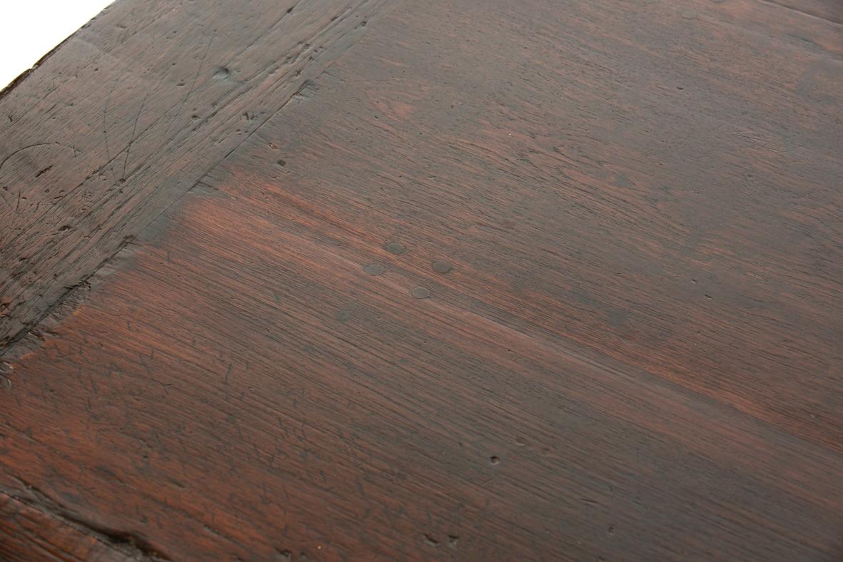Antico tavolo da caffè quadrato in teak convertito in 19° Coloni olandesi, marrone scuro caldo in vendita 3