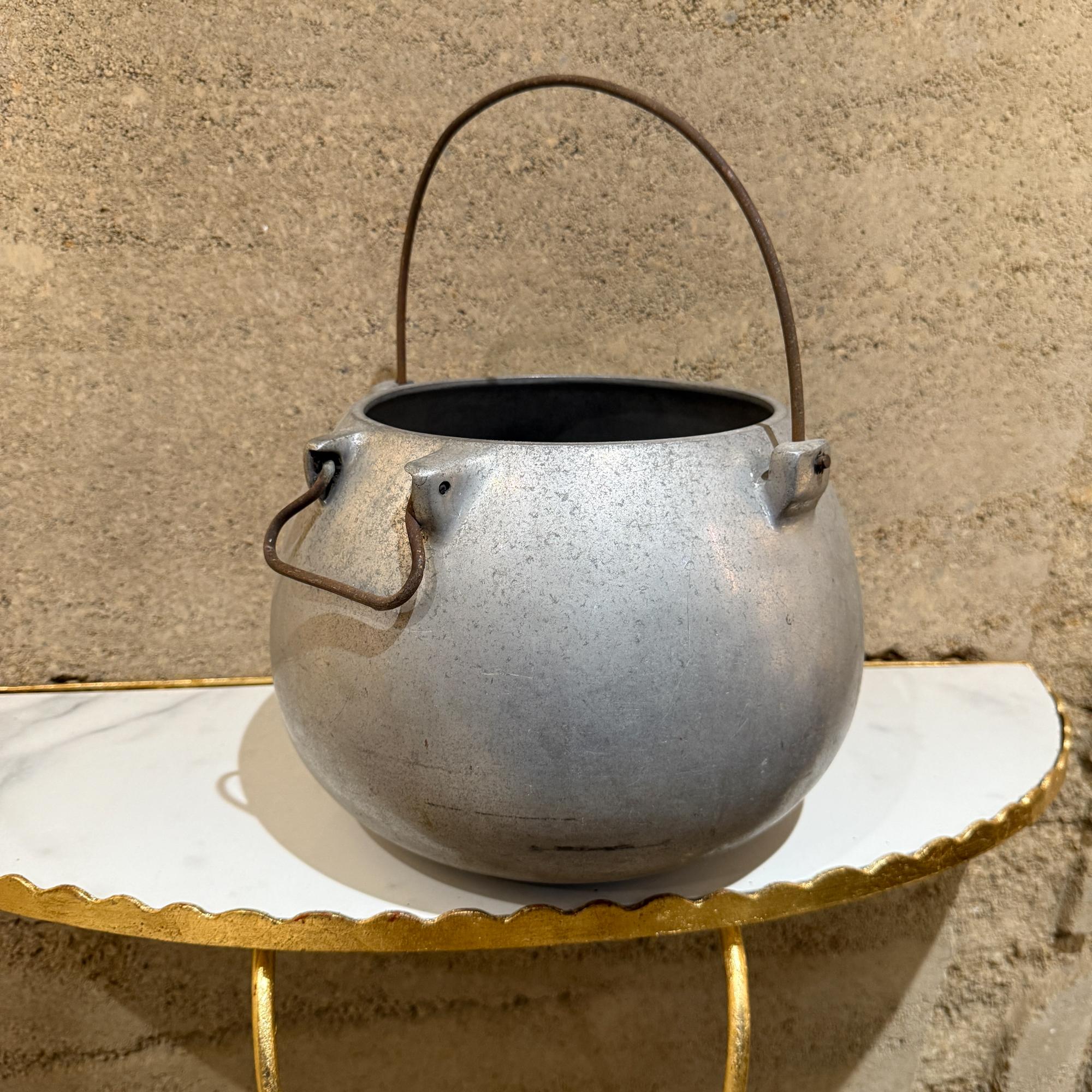 Antiguo caldero de cocina Kettle en venta 6