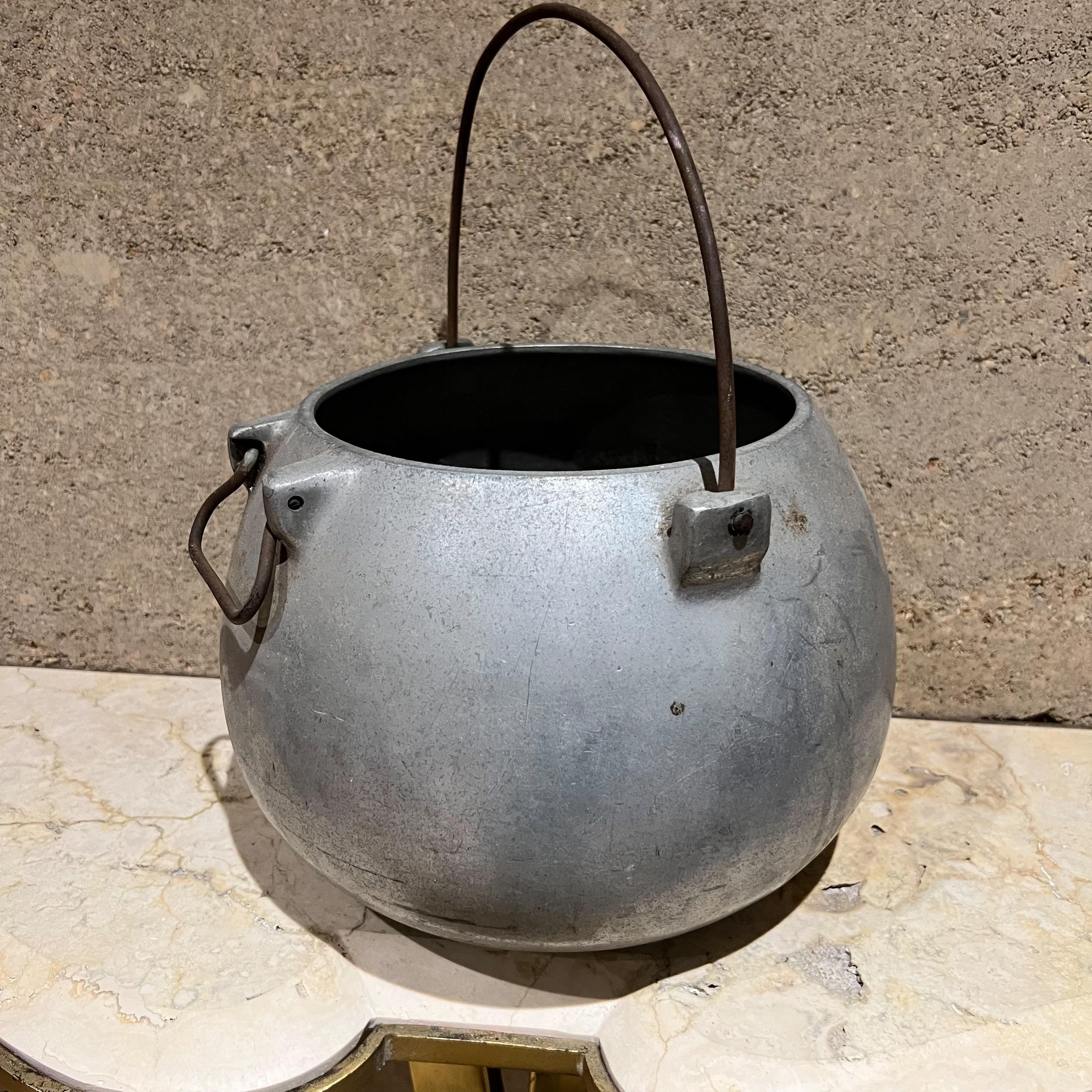 Marmite de cuisine antique Chaudron Bouilloire Bon état - En vente à Chula Vista, CA