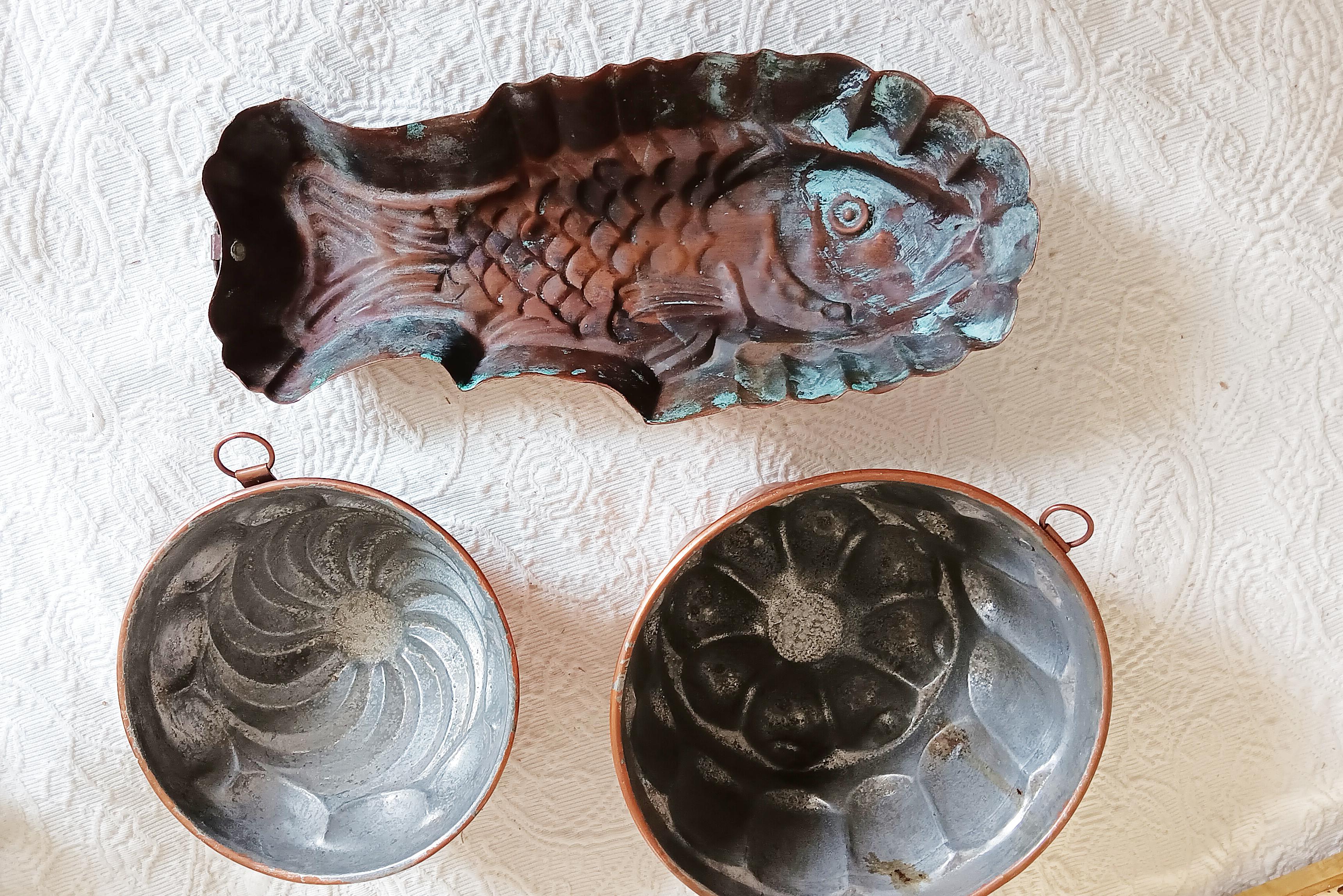 Moldes de cobre antiguos  Pescado y Formas Redondas Decoración de Pared de Cocina Lote 3 De campo en venta