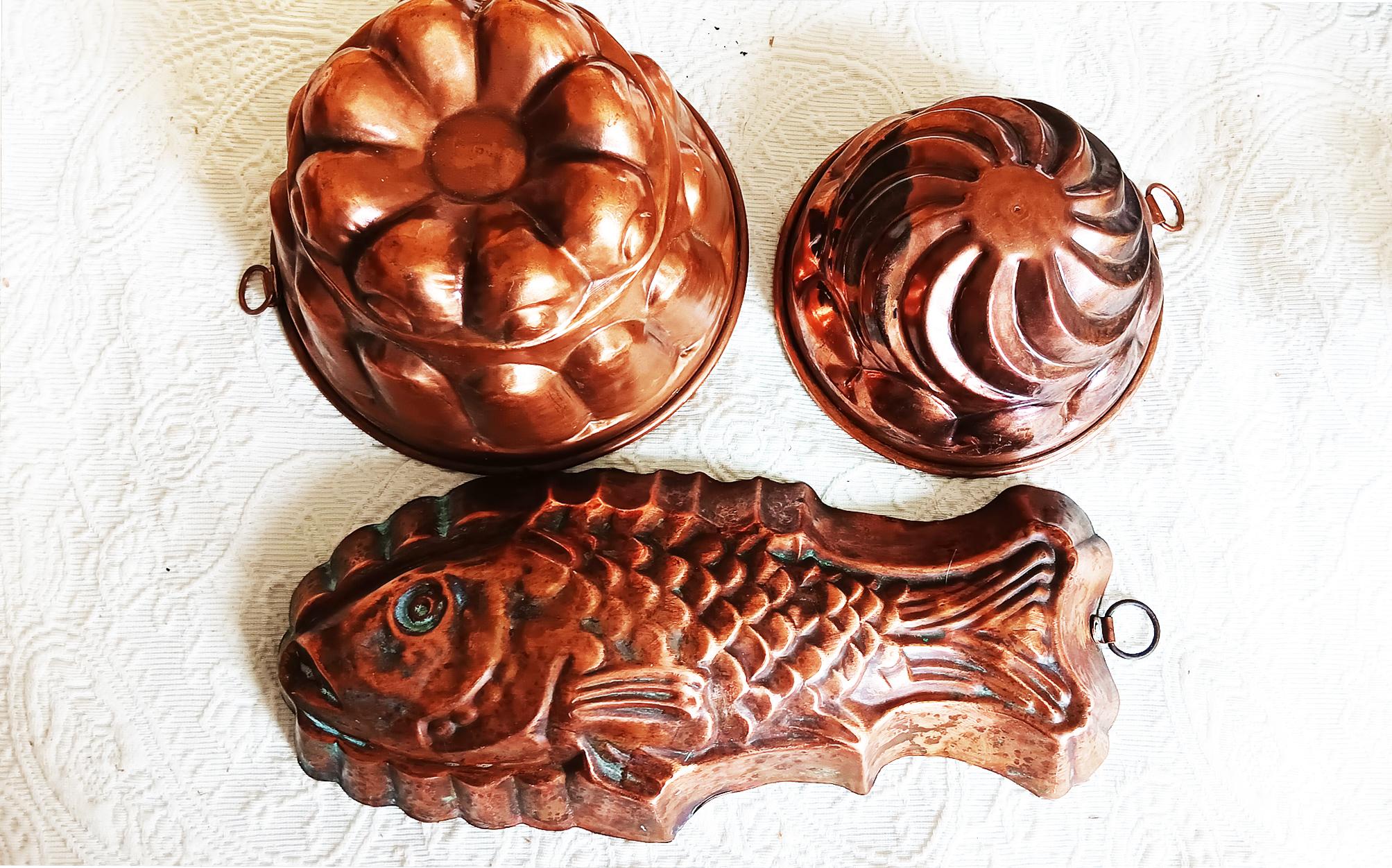 Moldes de cobre antiguos  Pescado y Formas Redondas Decoración de Pared de Cocina Lote 3 en Bueno estado para la venta en Mombuey, Zamora