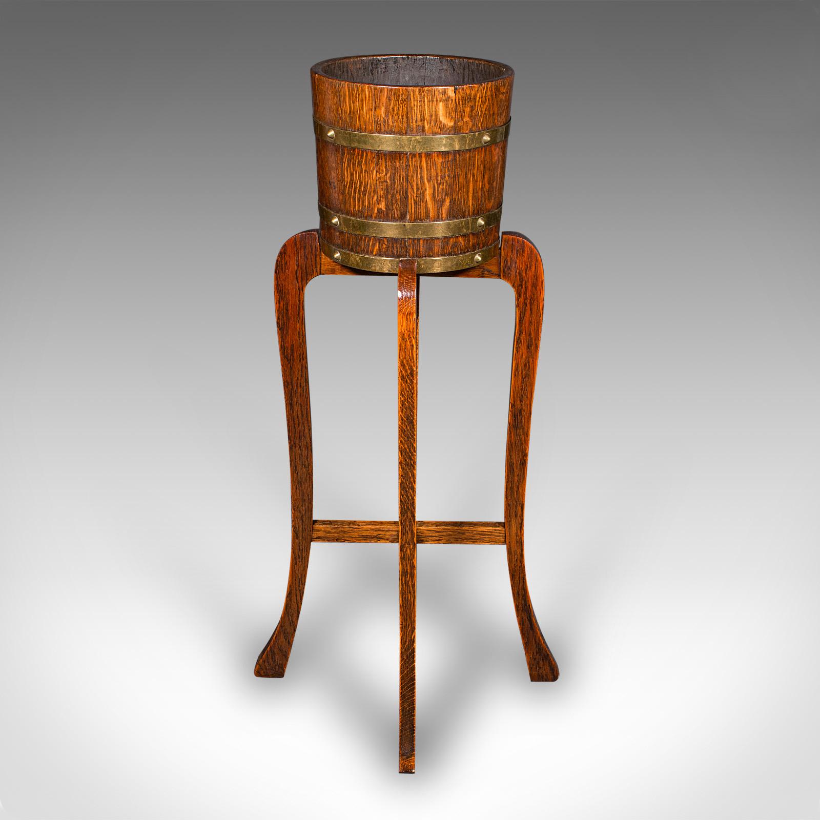 Antiker Jardiniere Stand, Englische Eiche, Messing, Pflanzgefäß, Edwardian (Britisch) im Angebot