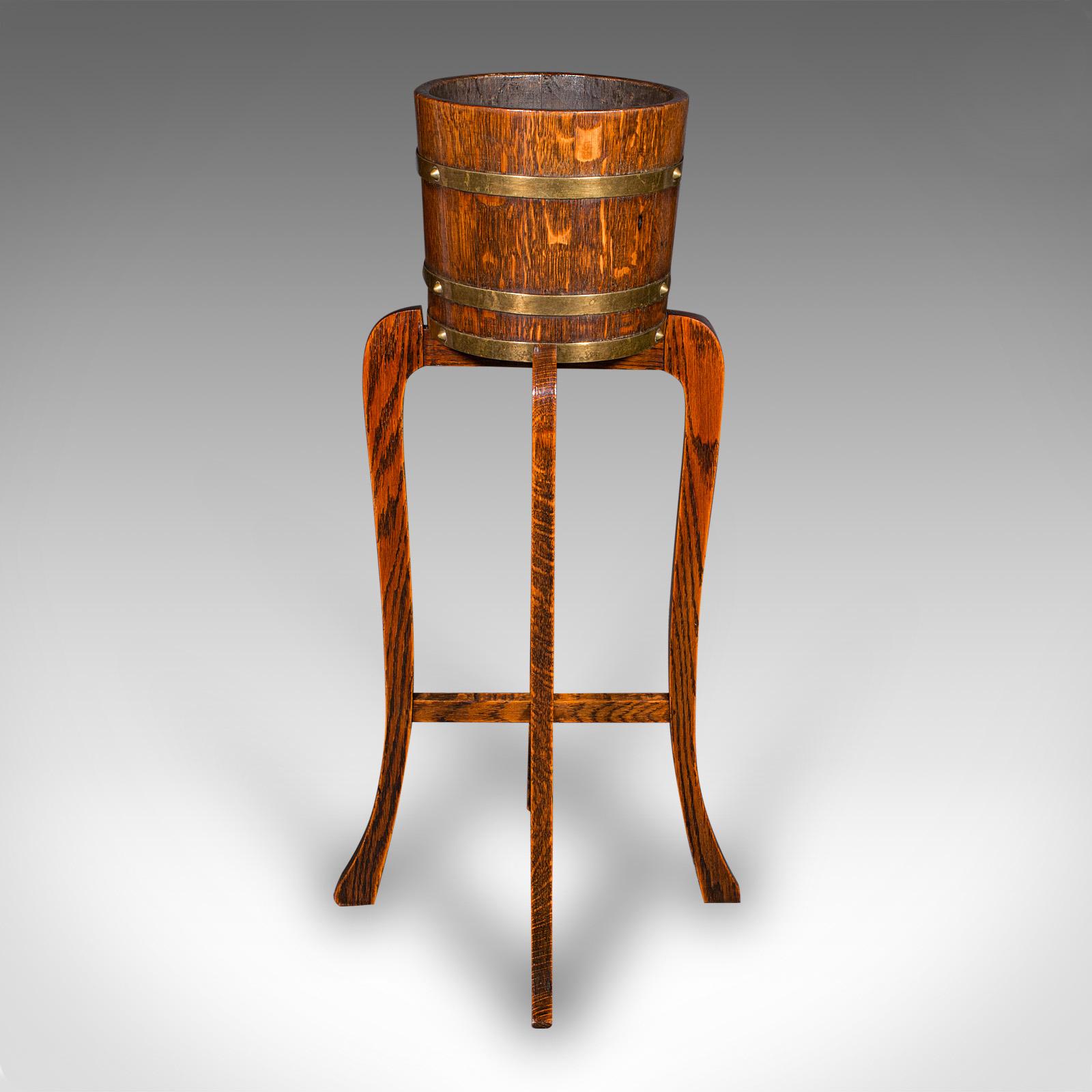 Antiker Jardiniere Stand, Englische Eiche, Messing, Pflanzgefäß, Edwardian im Zustand „Gut“ im Angebot in Hele, Devon, GB