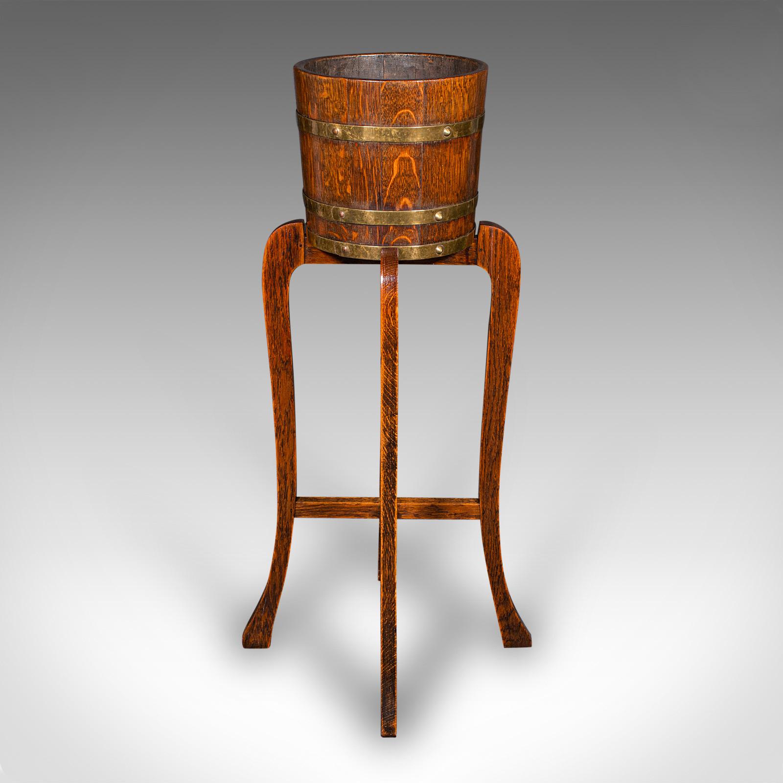 Antiker Jardiniere Stand, Englische Eiche, Messing, Pflanzgefäß, Edwardian (20. Jahrhundert) im Angebot