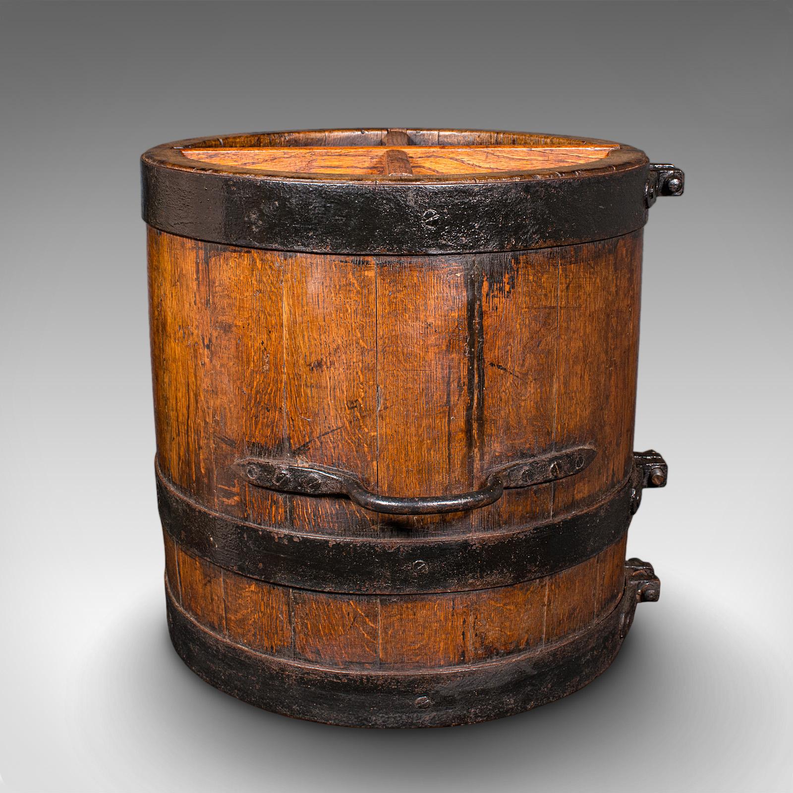 Antique Coopered Stick Stand, English, Oak, Barrel, Umbrella Loop, Victorian In condizioni buone in vendita a Hele, Devon, GB