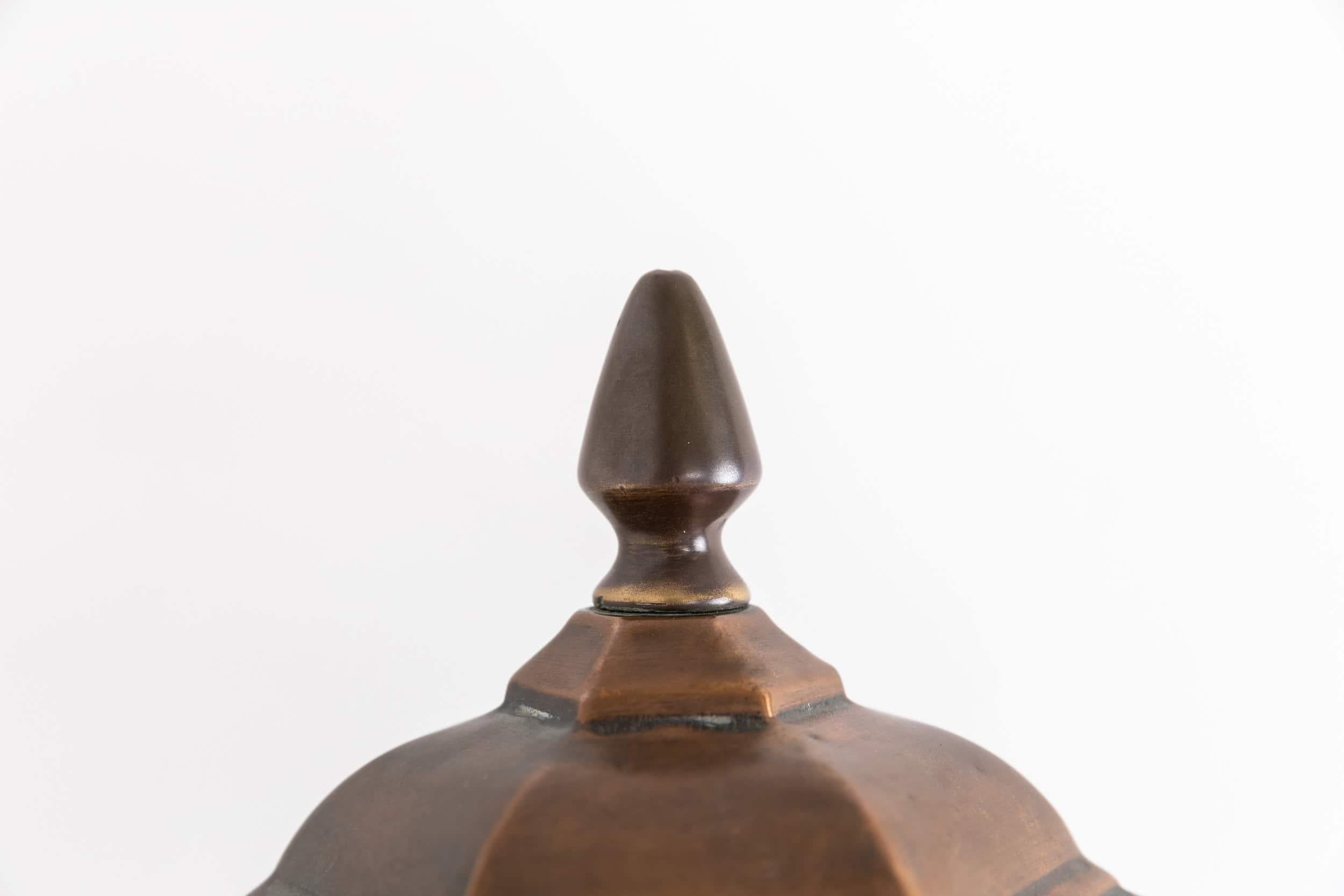 XX secolo Antica lampada a lanterna da parete in rame e ottone. C.C. 1910 in vendita